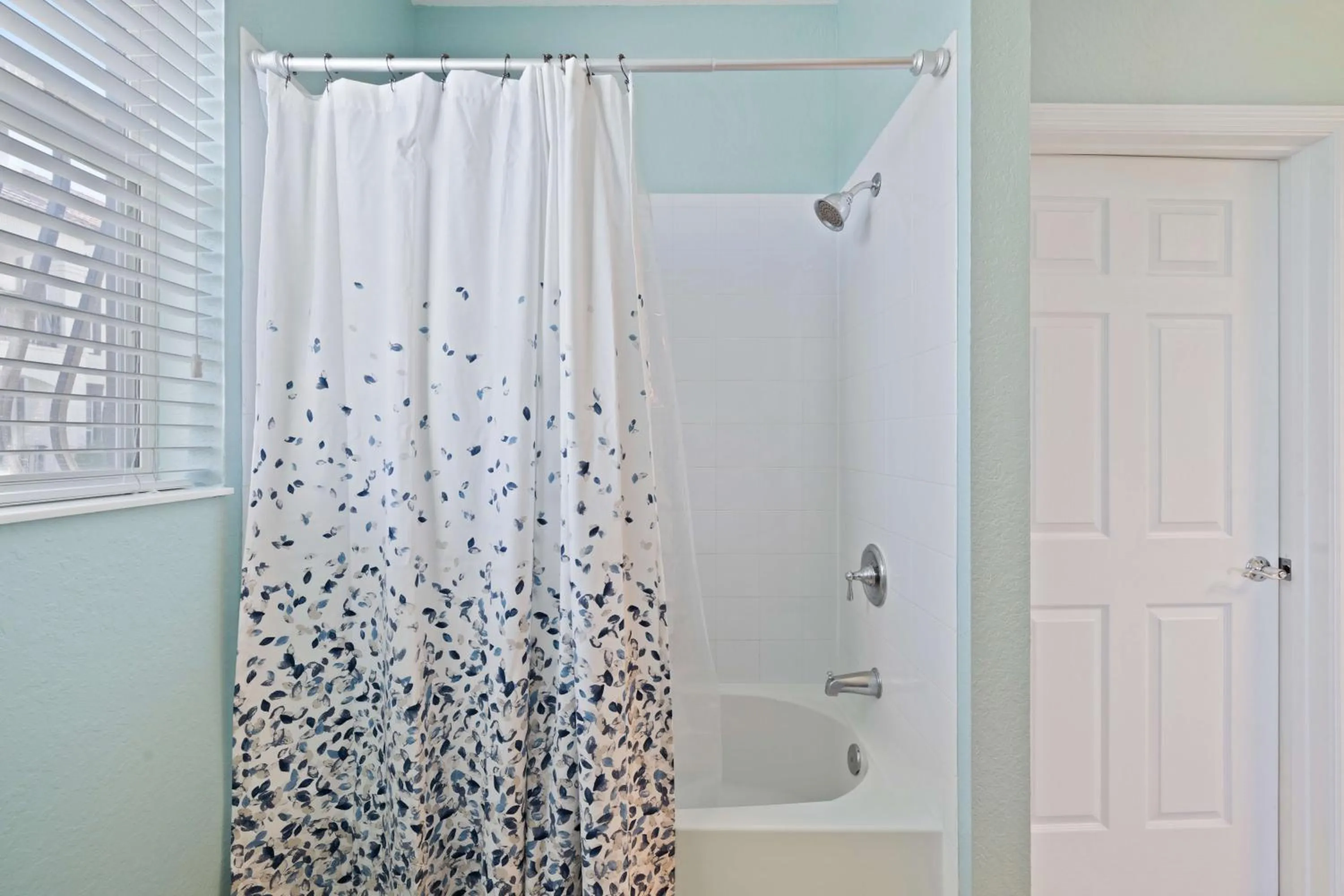 Bathroom in Orlando Resort Rentals at Universal Boulevard