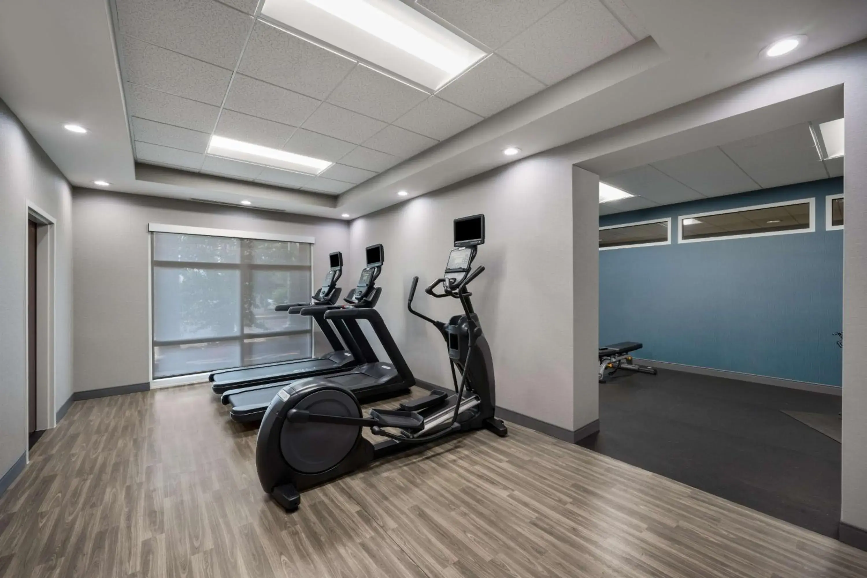 Fitness centre/facilities in Hampton Inn and Suites Fredericksburg Fitness centre/facilities in Hampton Inn and Suites Fredericksburg