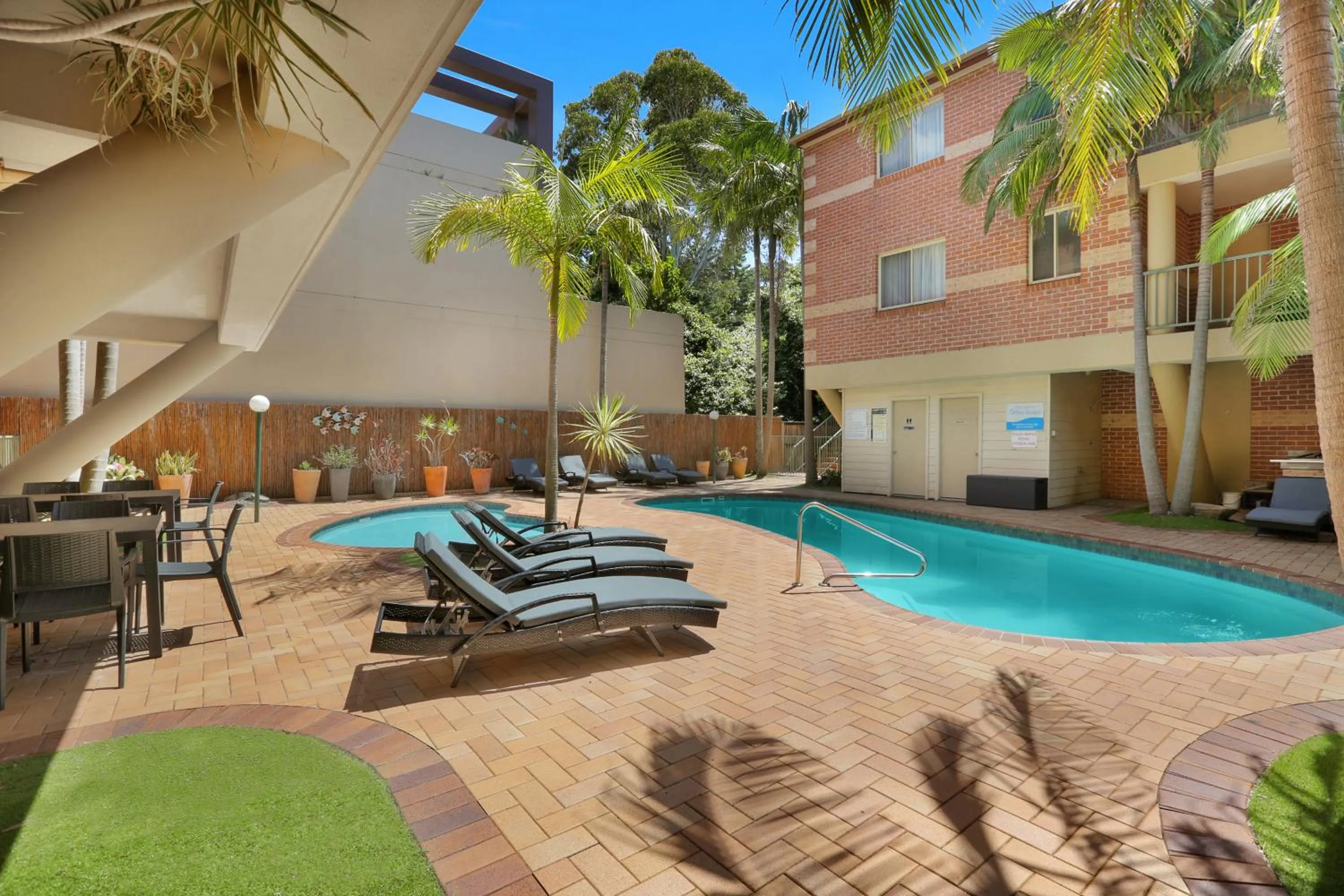 Property building in Terralong Terrace Apartments
