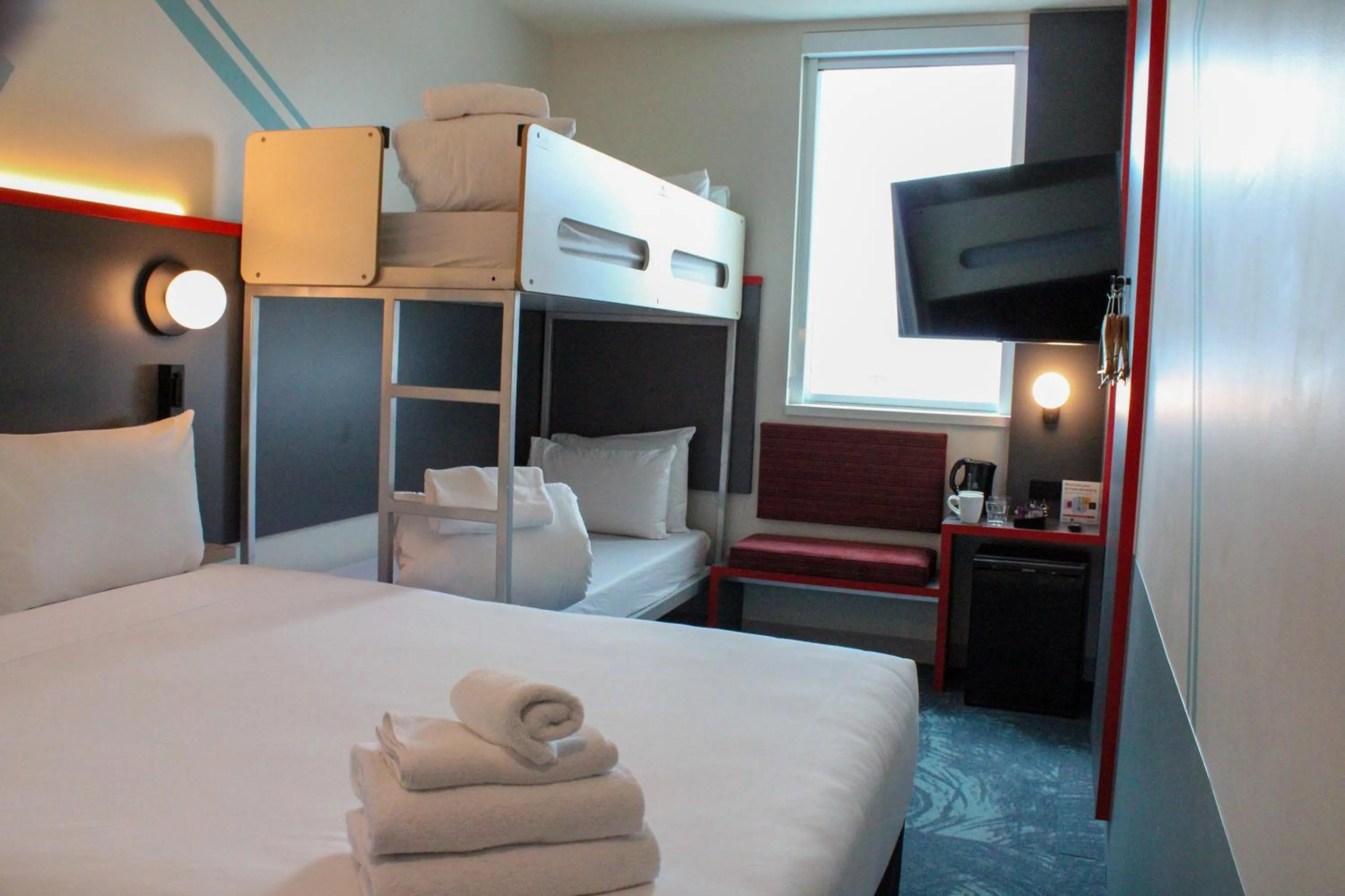 Property building, Bed in ibis Budget Auckland Airport