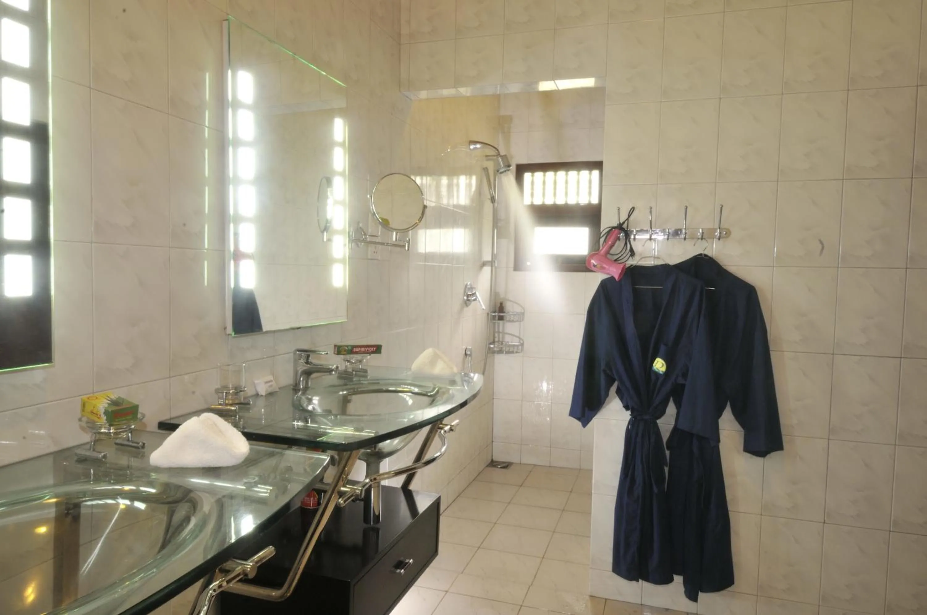 Bathroom in Dalmanuta Gardens