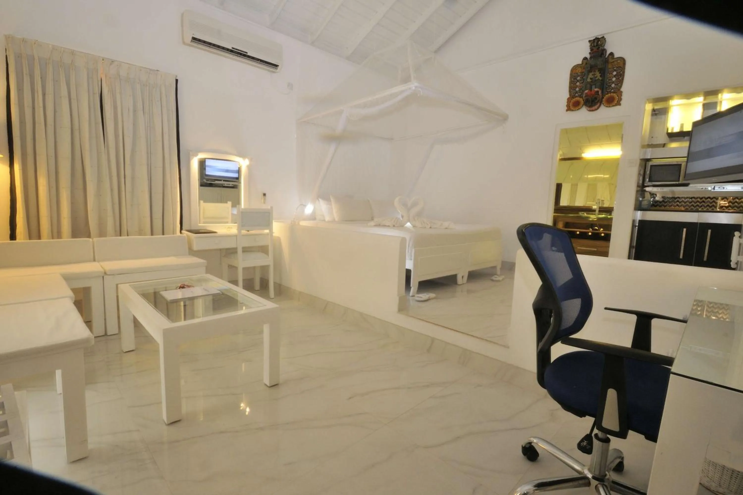 Photo of the whole room in Dalmanuta Gardens