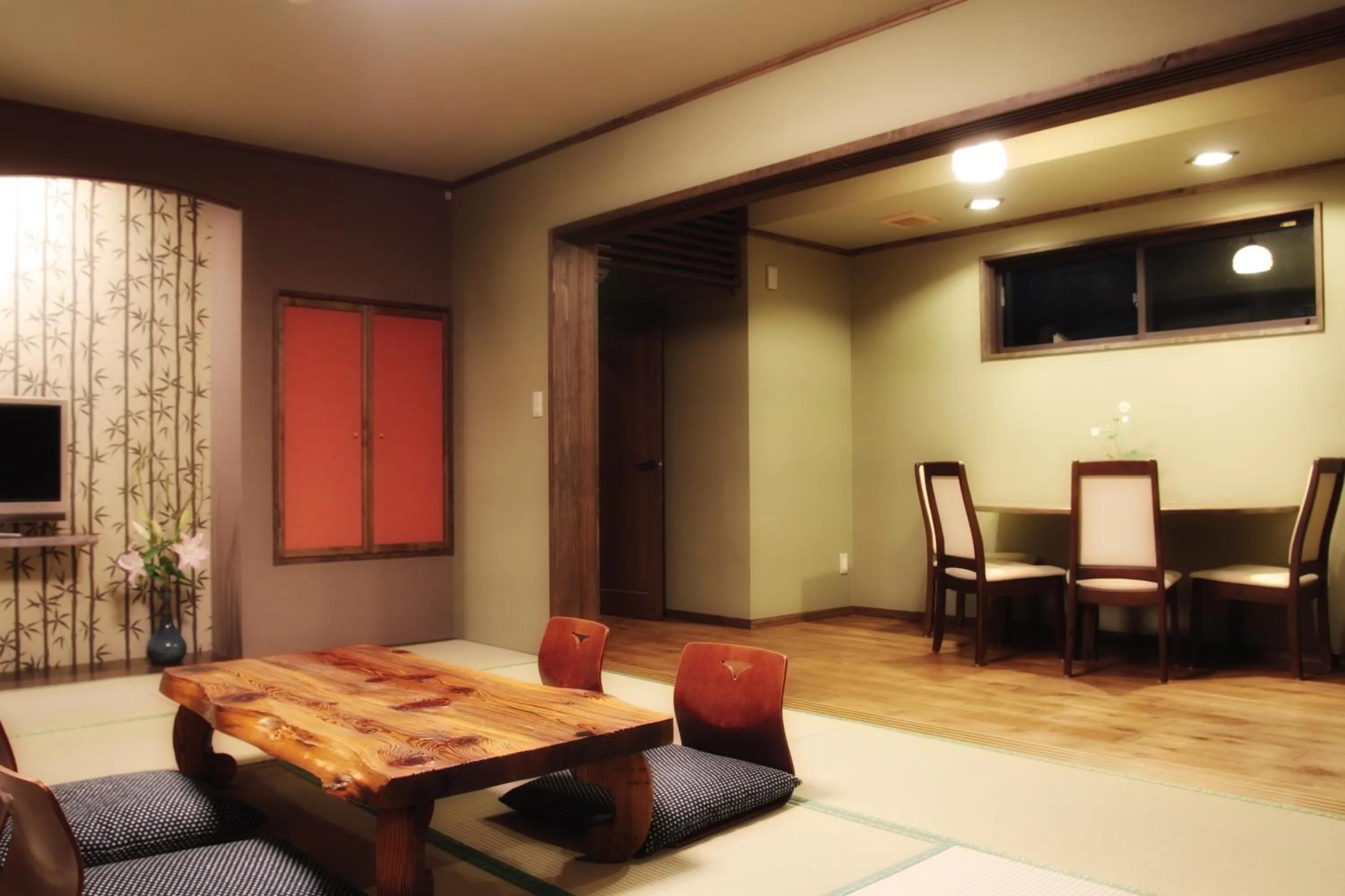 TV and multimedia in Super Hydrogen Rich Spa Yado Kanzan