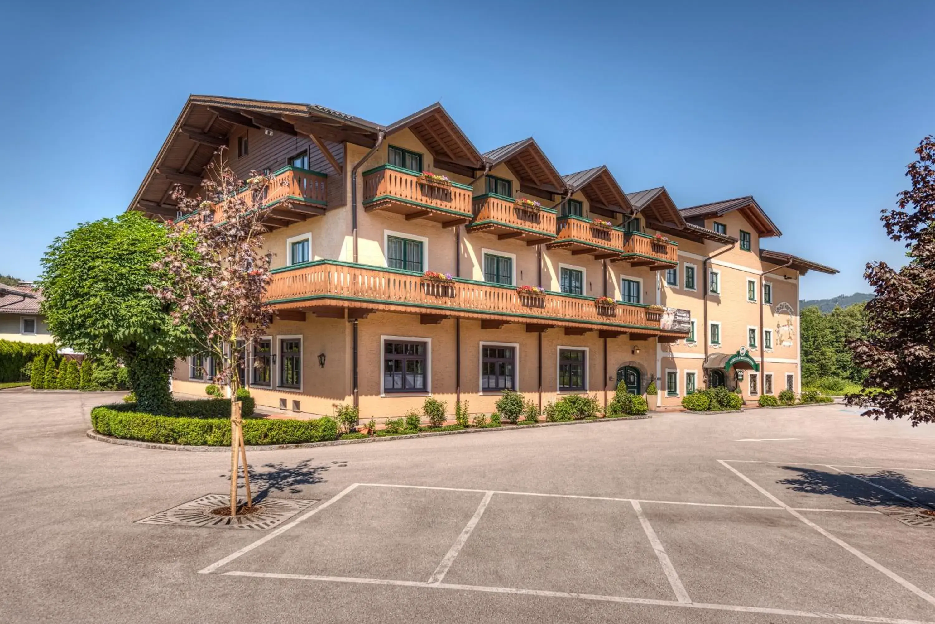 Facade/entrance, Property Building in Hotel Gasthof Der Jägerwirt