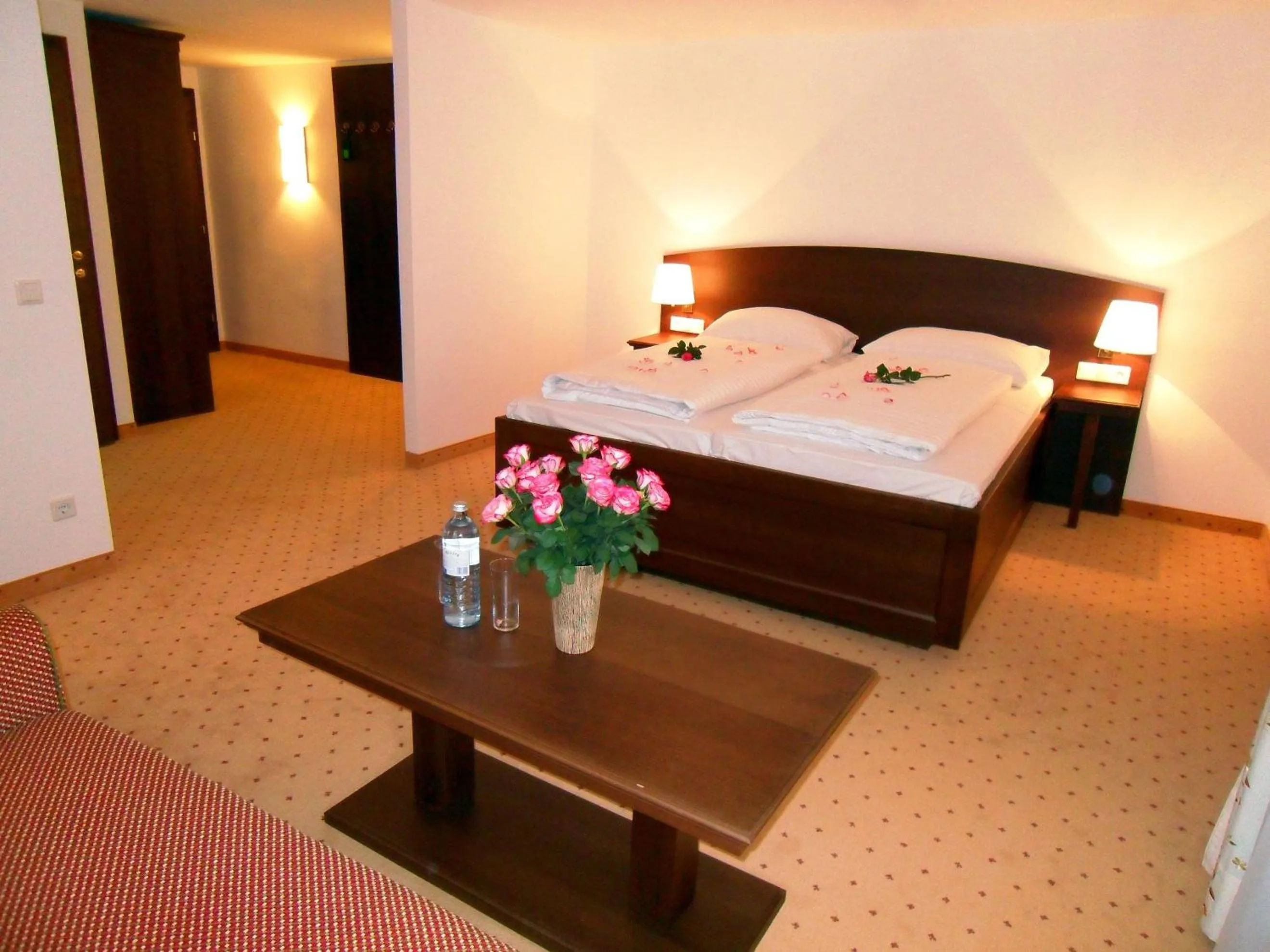 Bed in Hotel Gasthof Der Jägerwirt