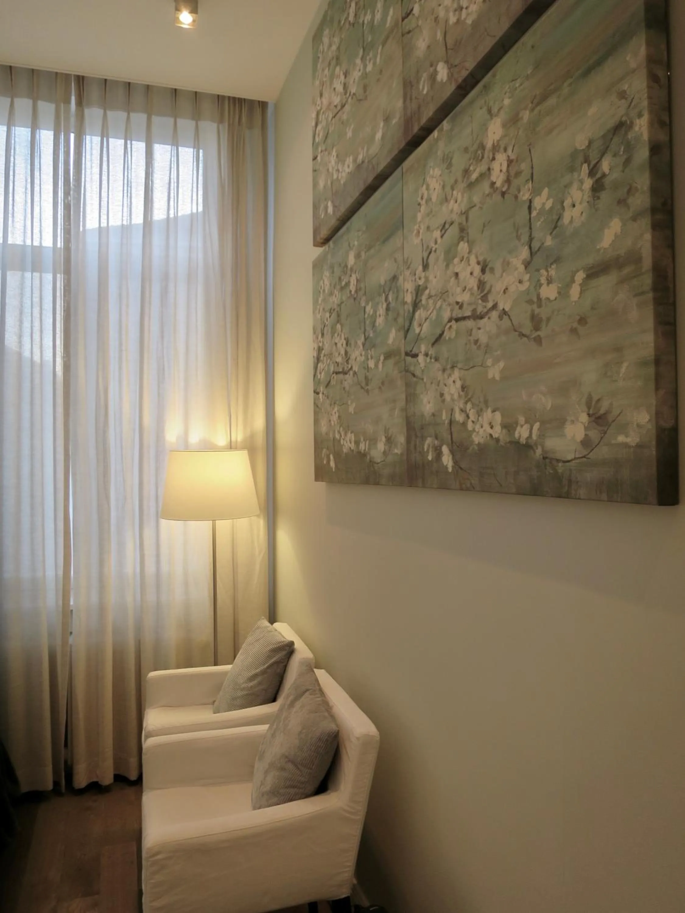 Seating area in Hotel Alegria