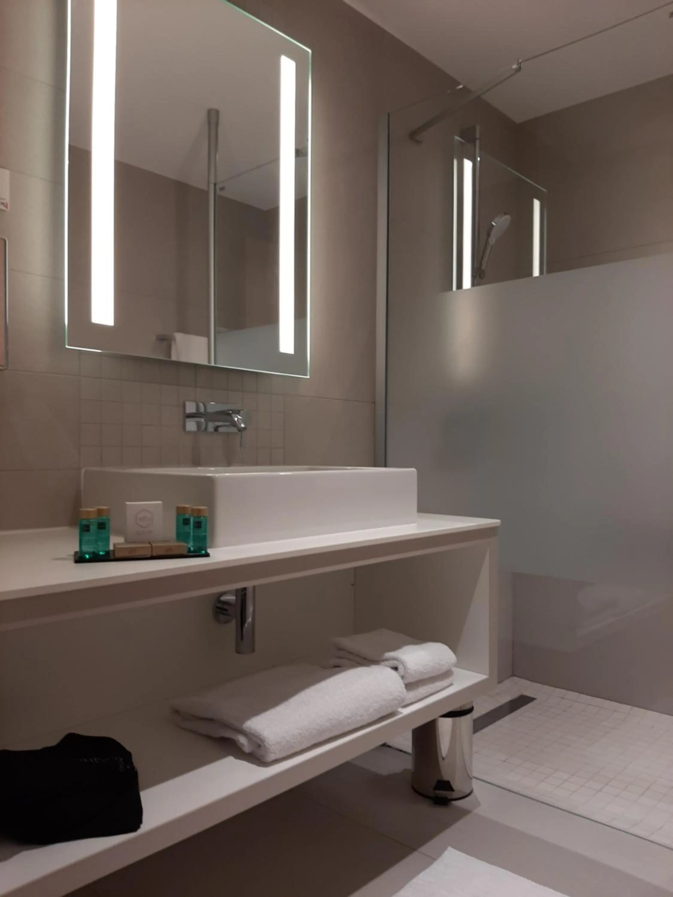 Logis Hotel Relais Saint Jacques - Châteauroux