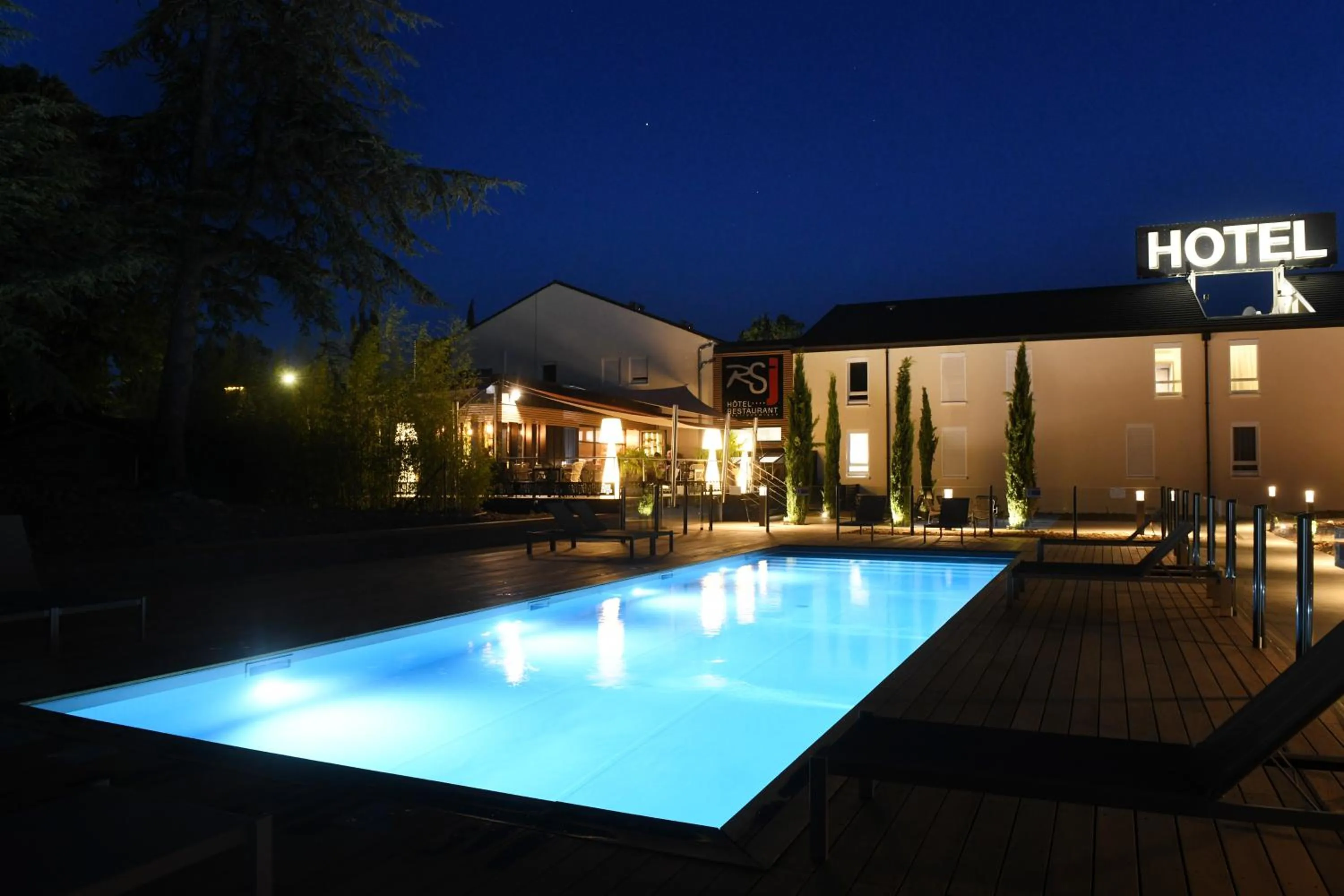 Logis Hotel Relais Saint Jacques - Châteauroux