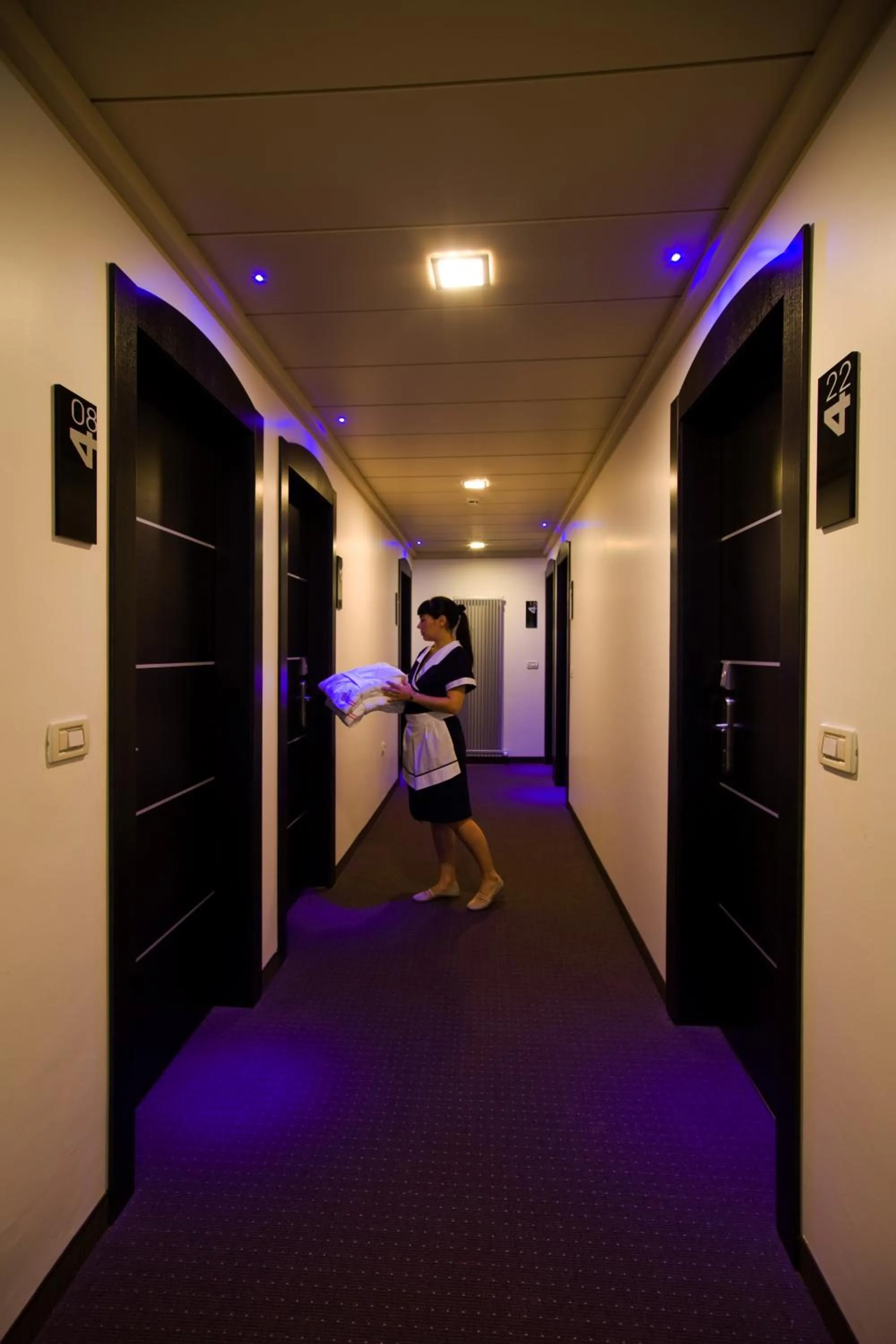 People in Hotel Panama Majestic