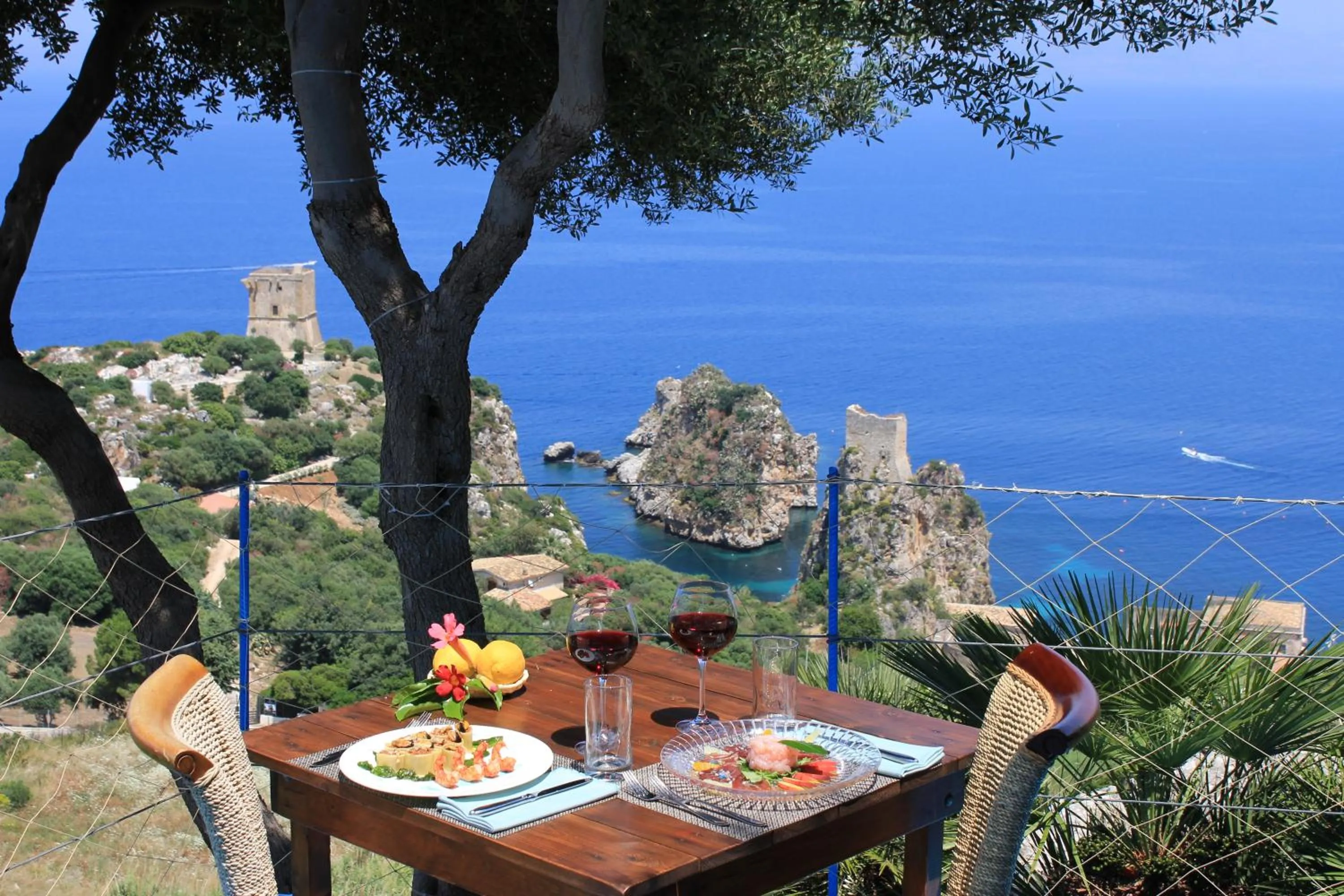 Restaurant/places to eat in Torre Bennistra