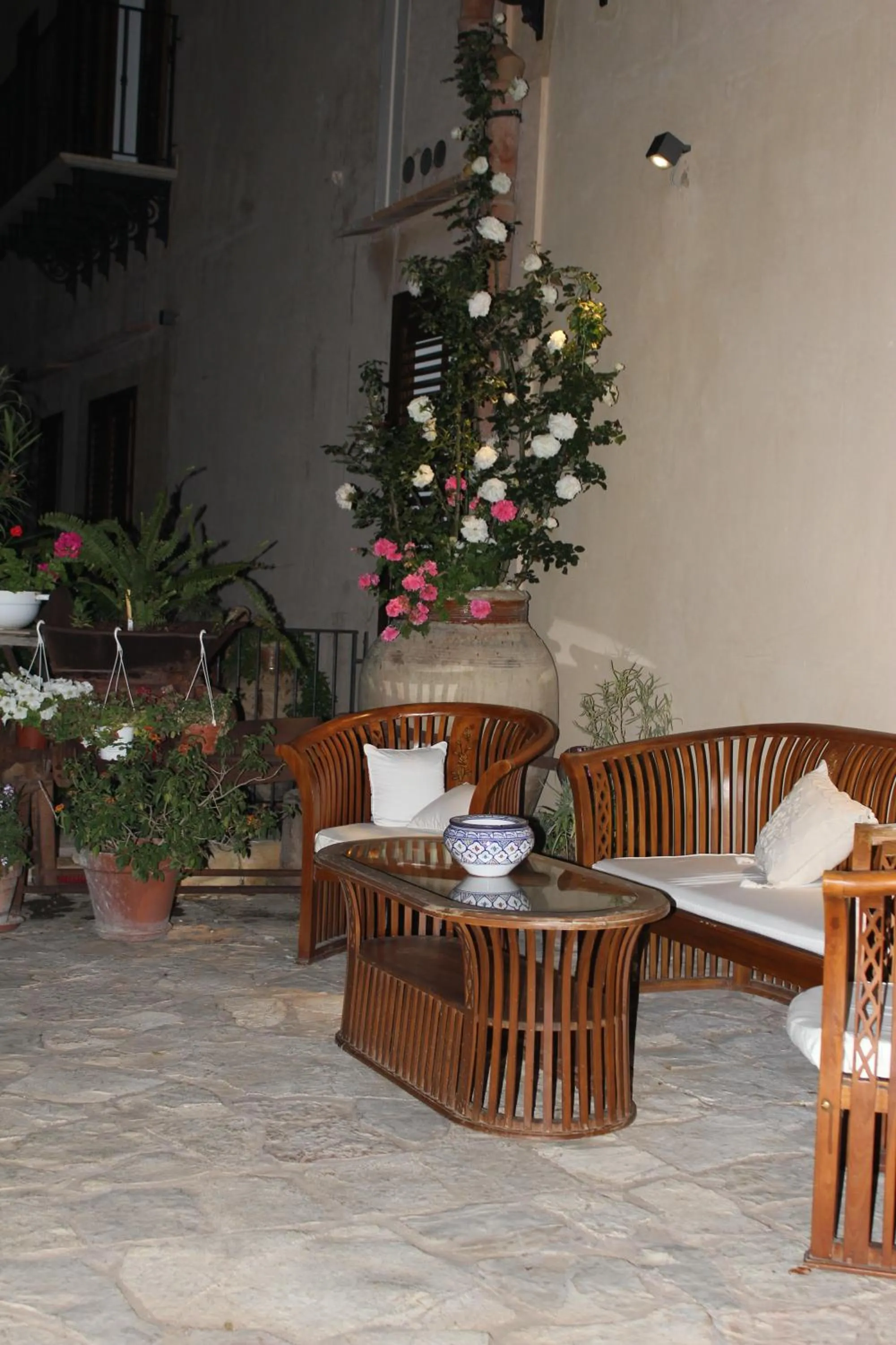 Facade/entrance in Torre Bennistra