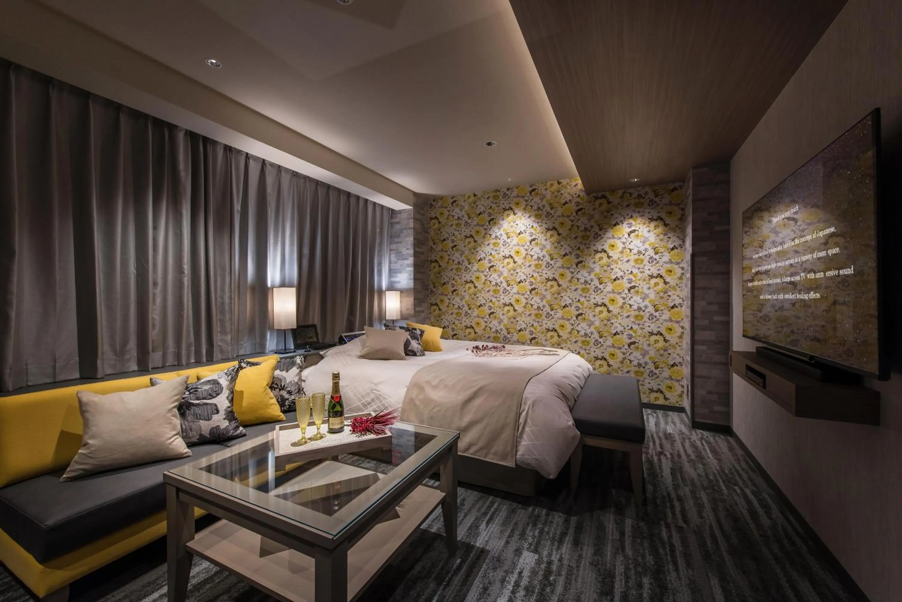 Bed in HOTEL ZEN HIRANO (Adult Only)