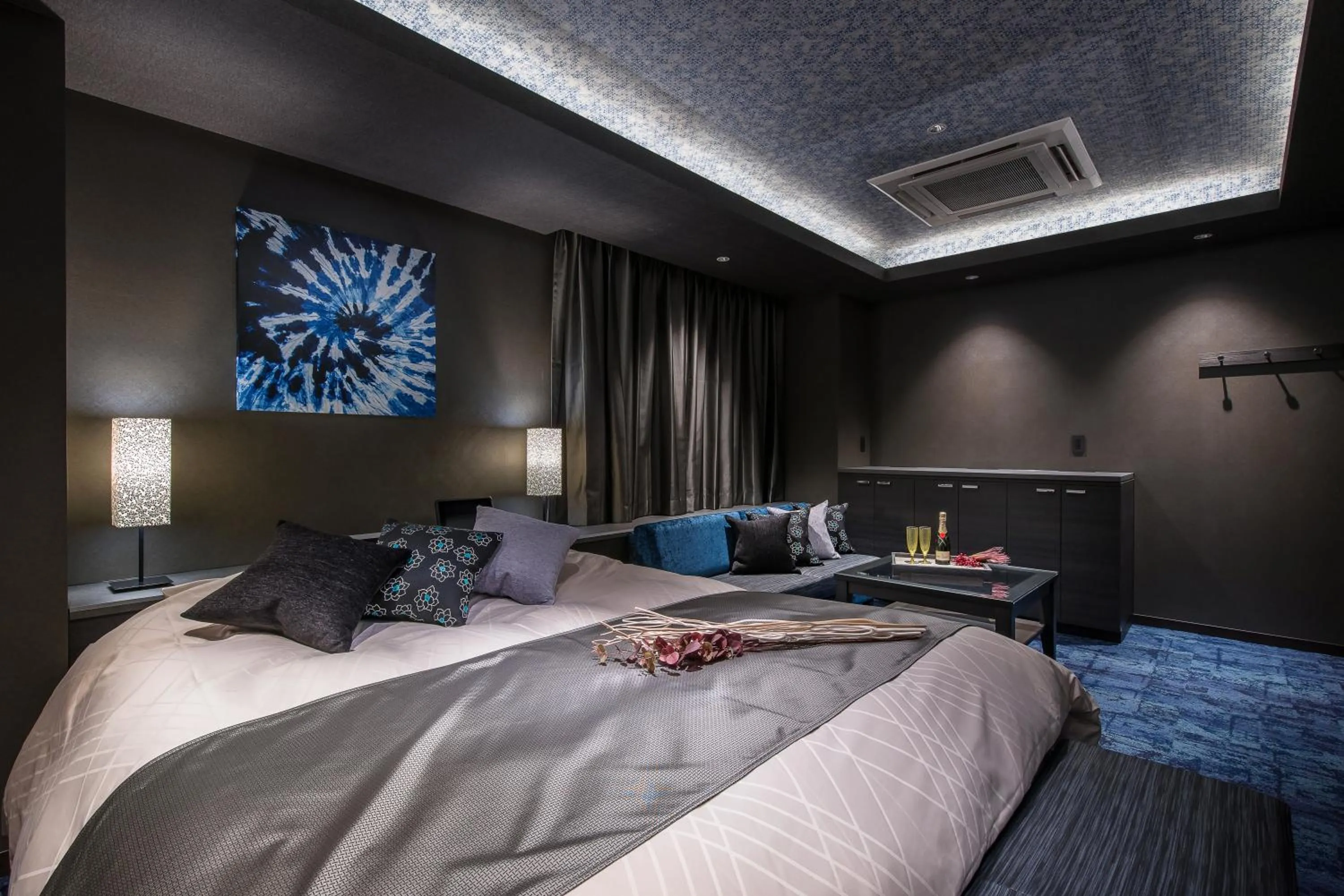 Bed in HOTEL ZEN HIRANO (Adult Only)