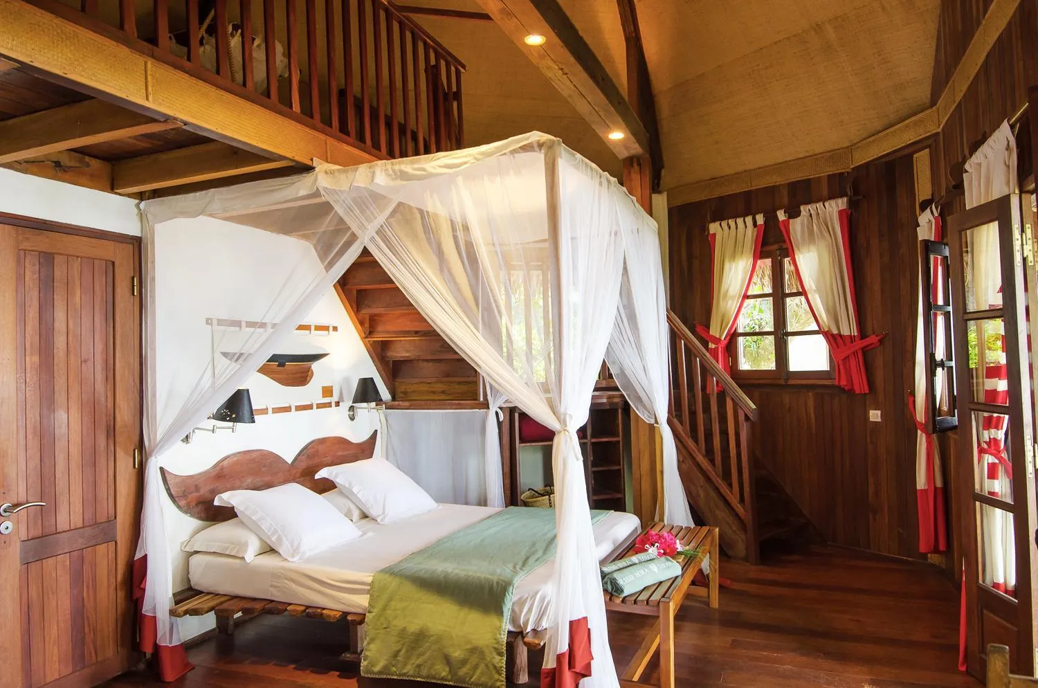 Bed in Princesse Bora Lodge & Spa