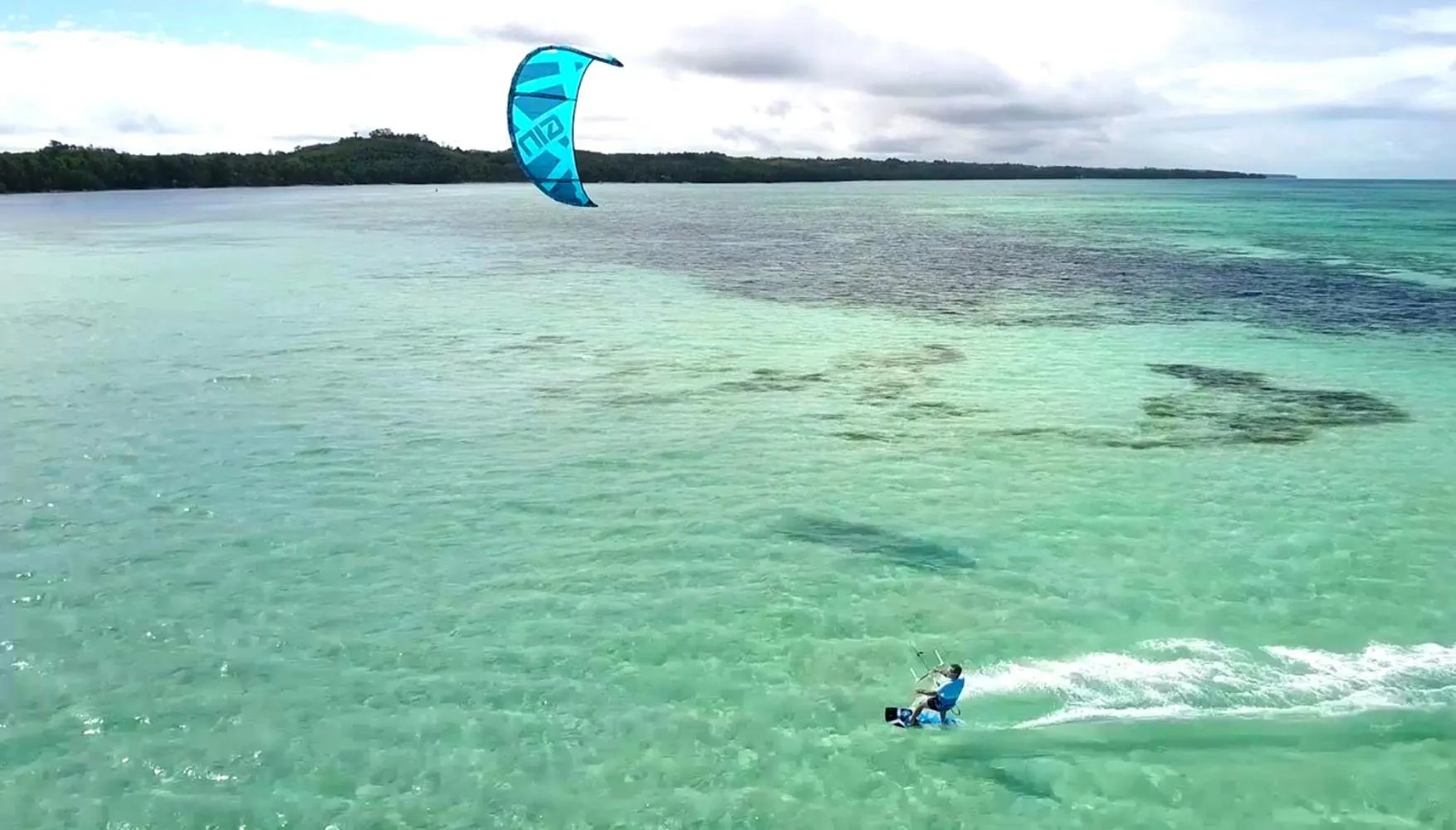 Windsurfing in Princesse Bora Lodge & Spa