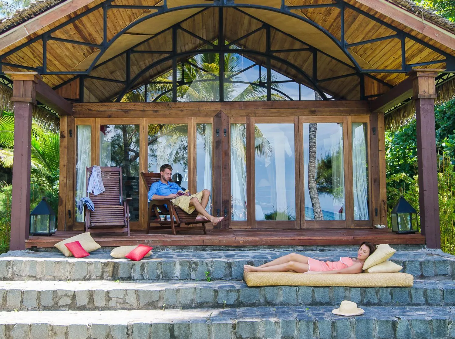 Patio in Princesse Bora Lodge & Spa