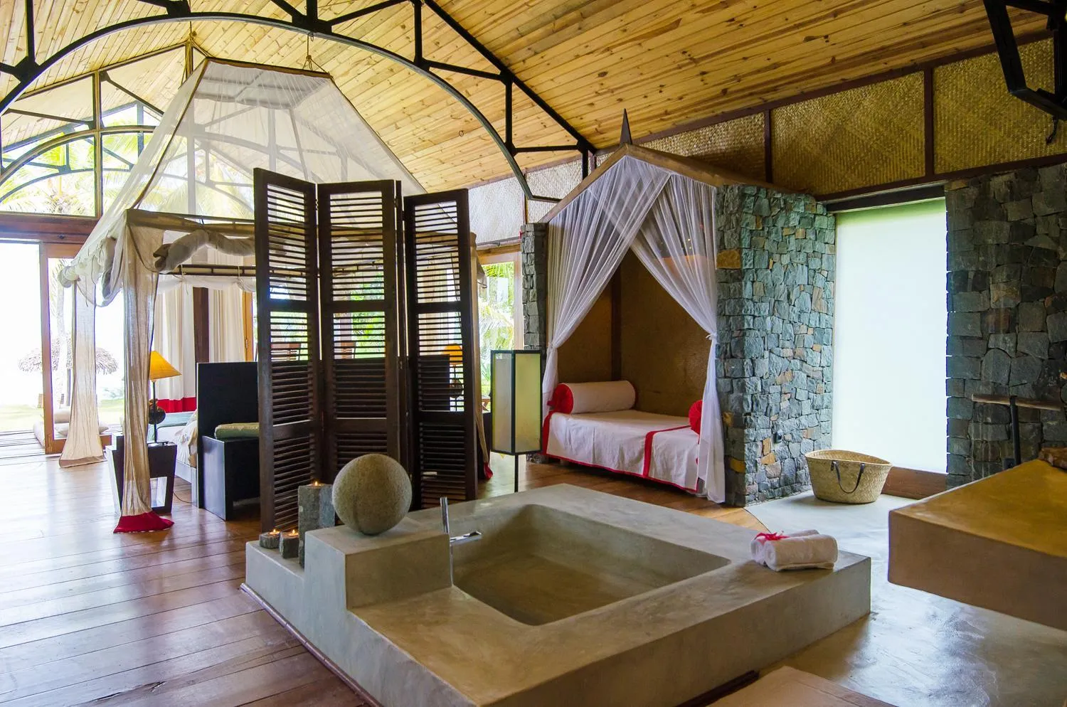 Bed in Princesse Bora Lodge & Spa