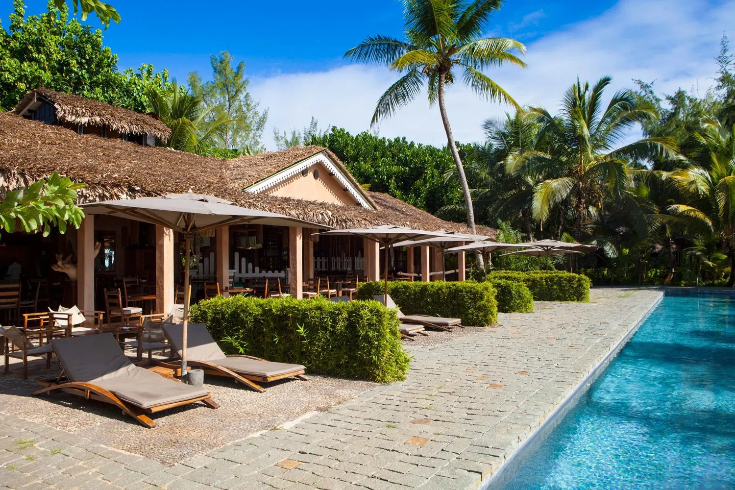 Patio in Princesse Bora Lodge & Spa