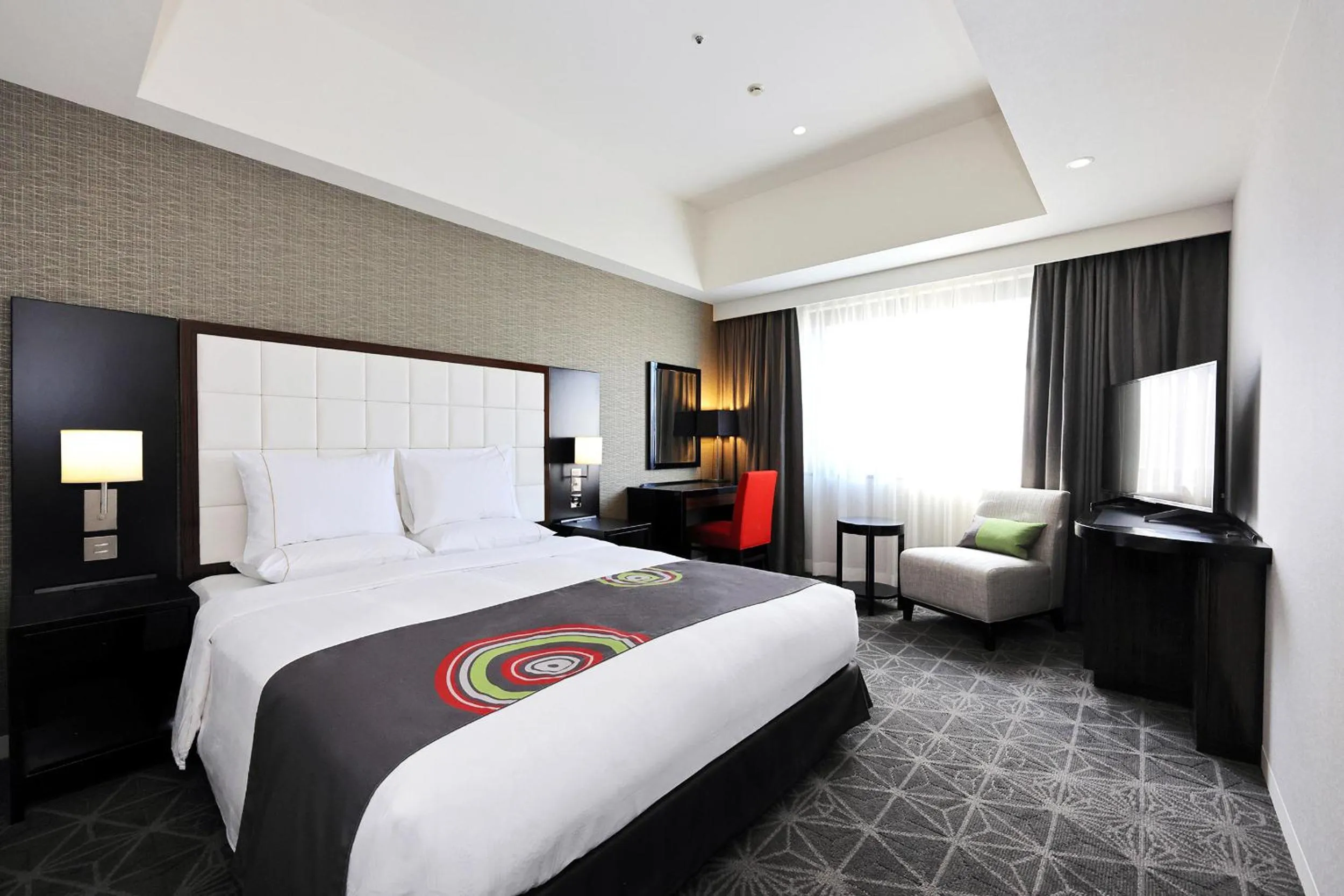 Photo of the whole room, Bed in The Royal Park Hotel Fukuoka