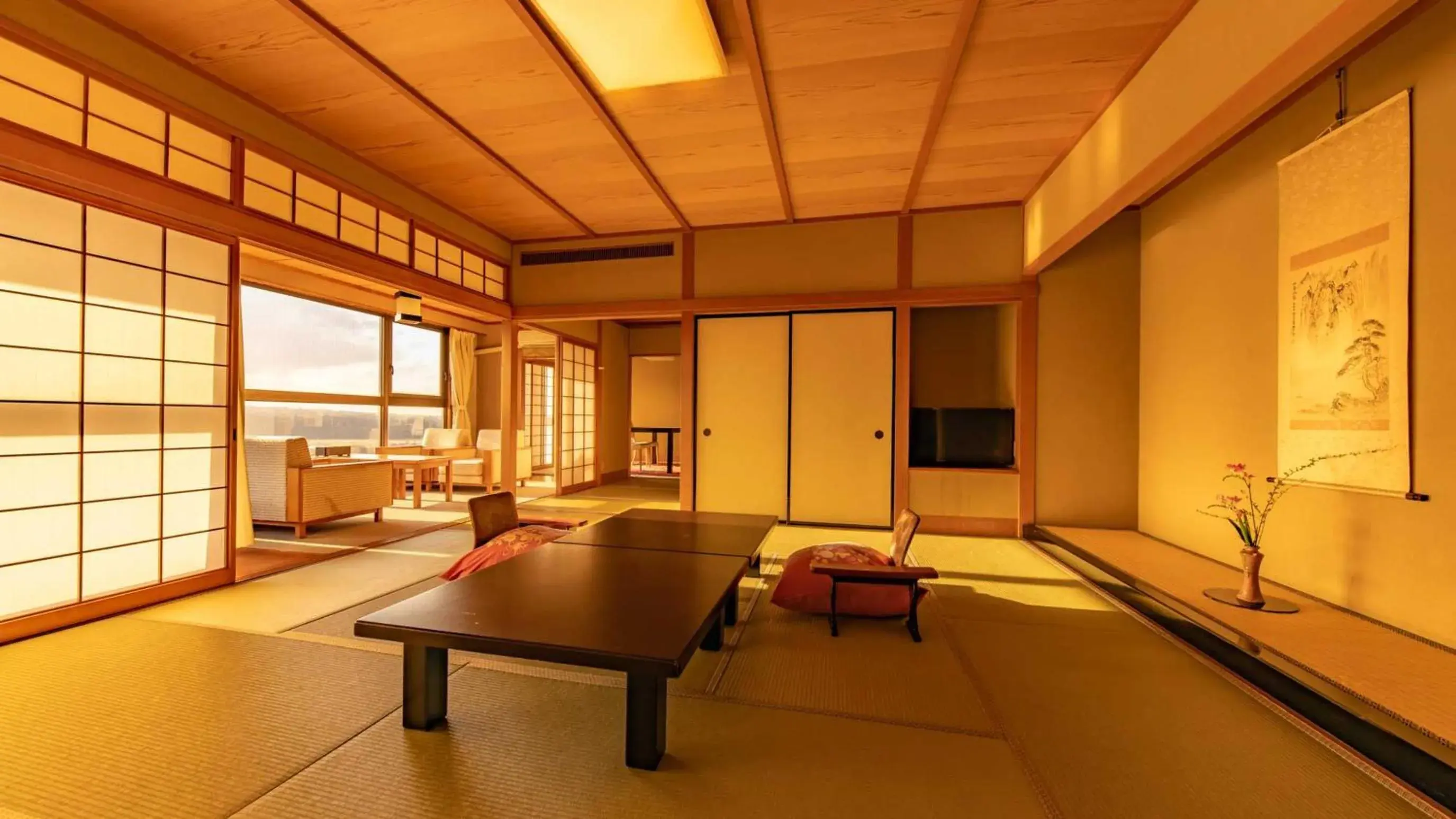 Large Japanese Style Room with Dining Area - Non-Smoking in Fujiya Large Japanese Style Room with Dining Area - Non-Smoking in Fujiya