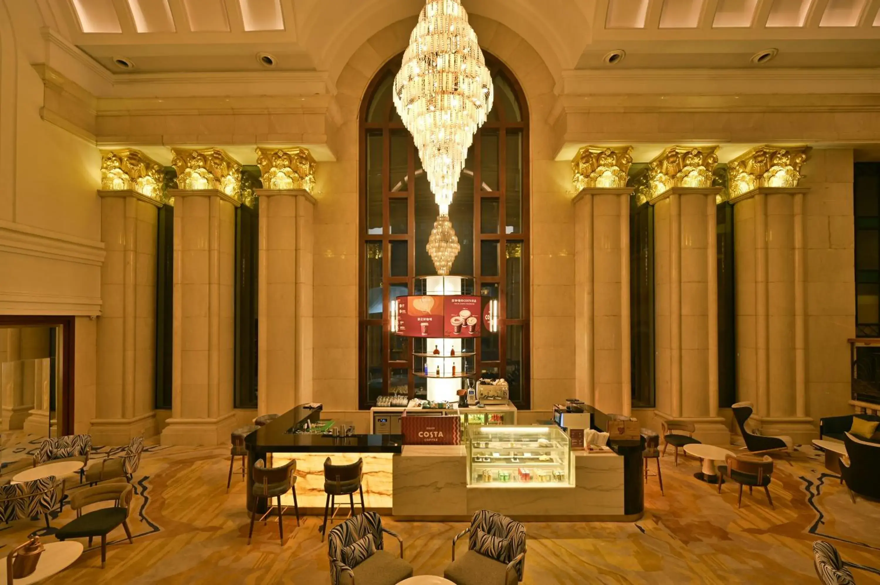 Lobby or reception in Crowne Plaza City Center Ningbo by IHG - Near Ningbo Railway Station Lobby or reception in Crowne Plaza City Center Ningbo by IHG - Near Ningbo Railway Station