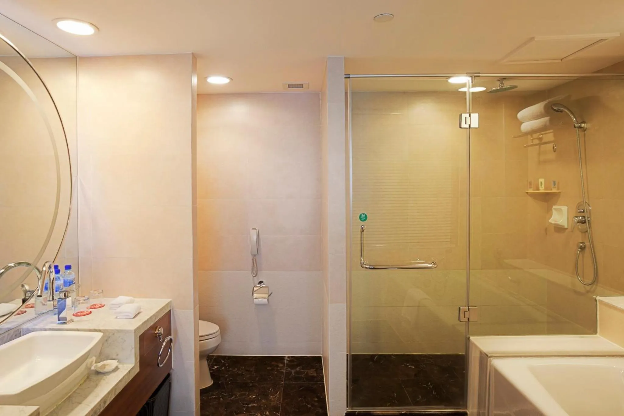 Bathroom in Crowne Plaza City Center Ningbo by IHG