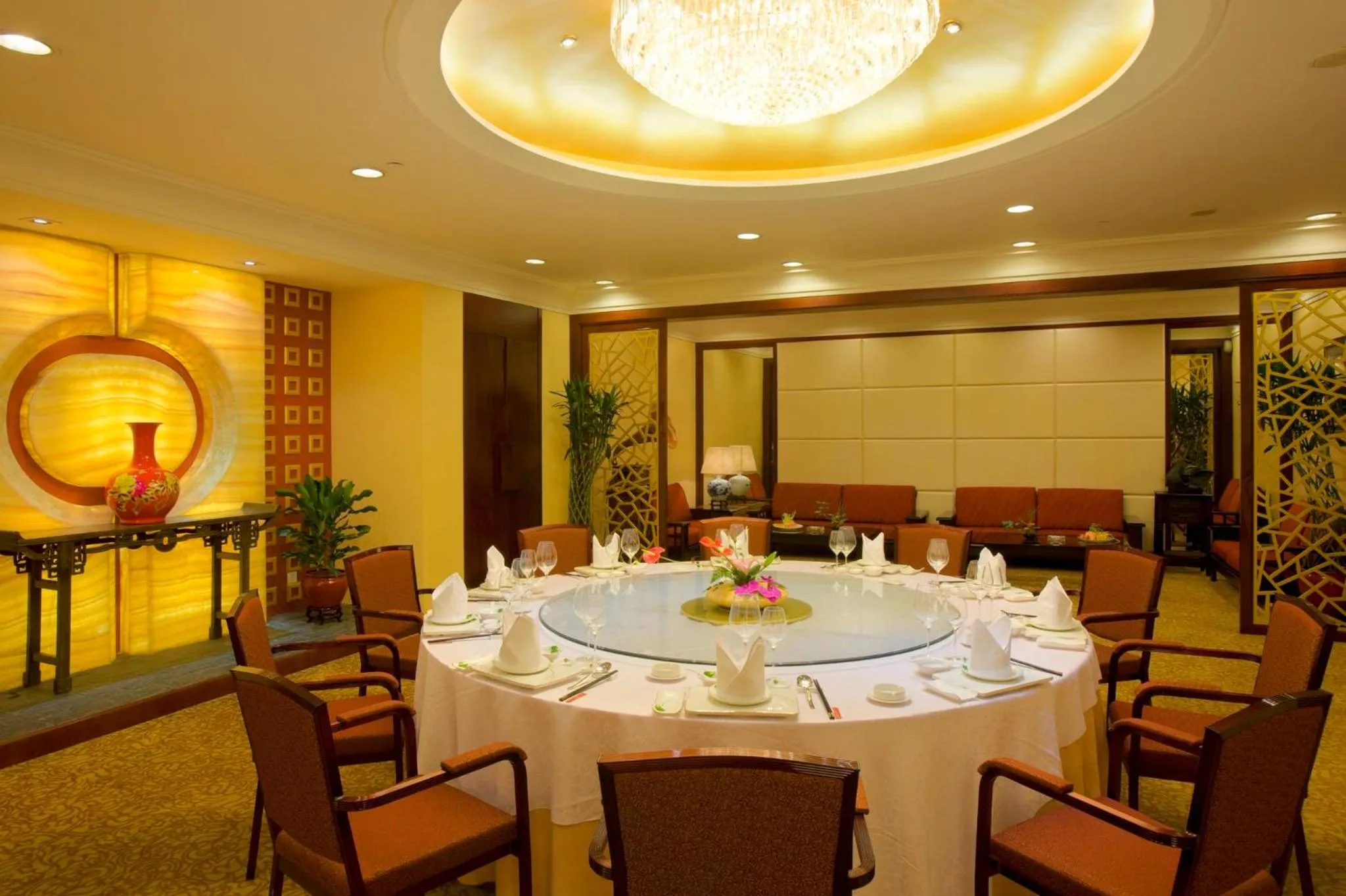 Restaurant/places to eat in Crowne Plaza City Center Ningbo by IHG - Near Ningbo Railway Station