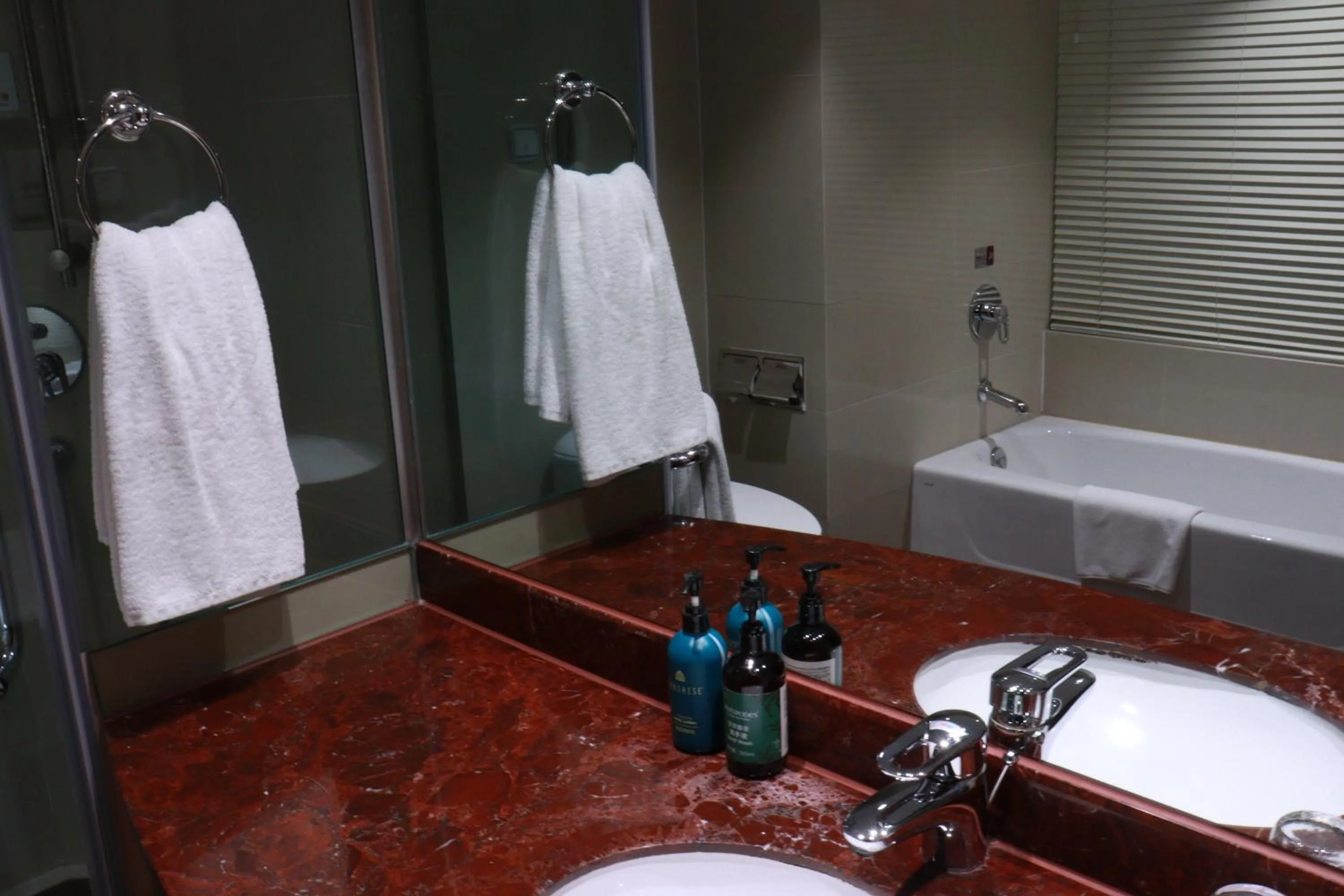 towels in Crowne Plaza City Center Ningbo by IHG