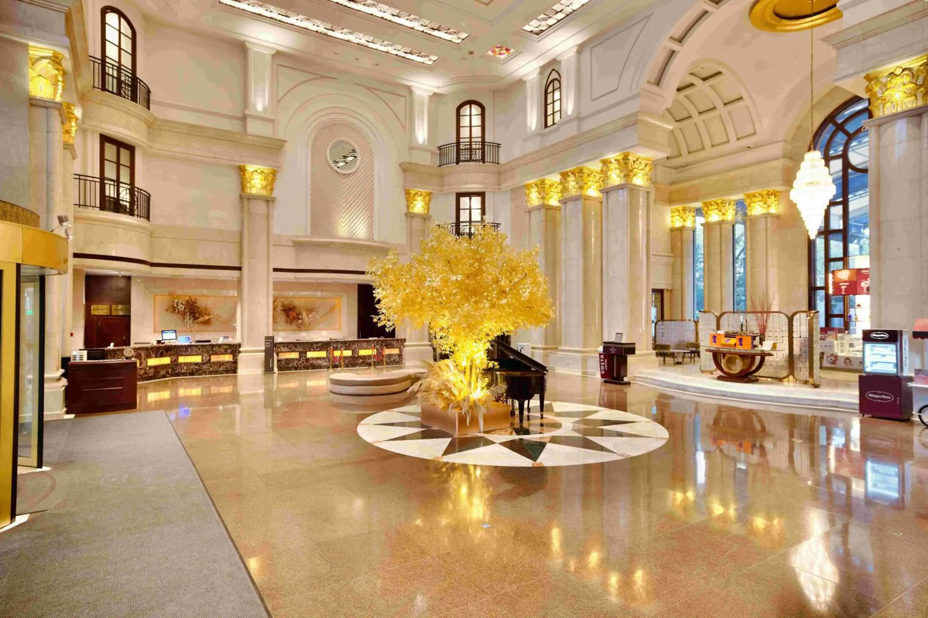 Lobby or reception in Crowne Plaza City Center Ningbo by IHG - Near Ningbo Railway Station Lobby or reception in Crowne Plaza City Center Ningbo by IHG - Near Ningbo Railway Station