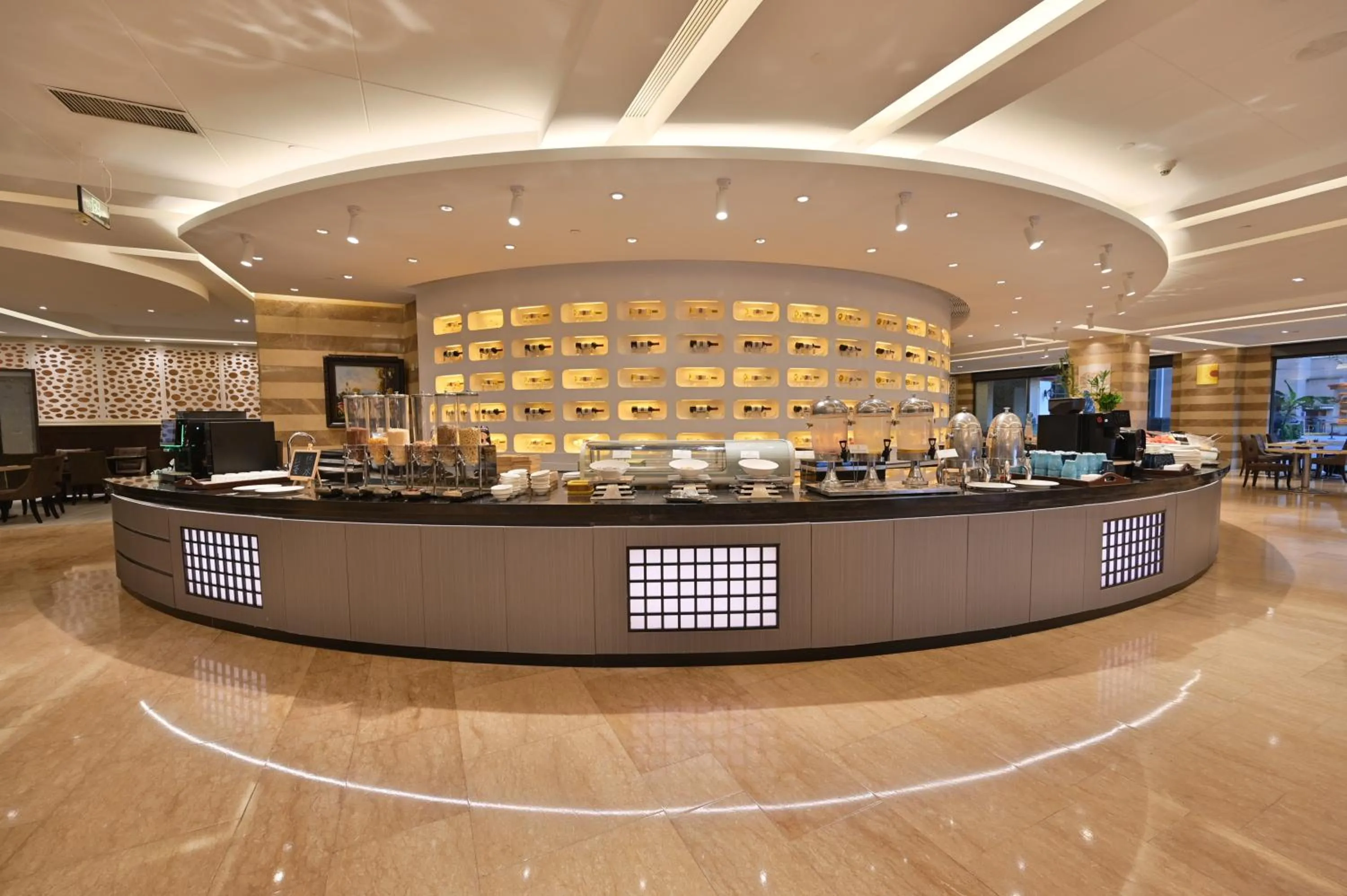 Restaurant/places to eat in Crowne Plaza City Center Ningbo by IHG - Near Ningbo Railway Station