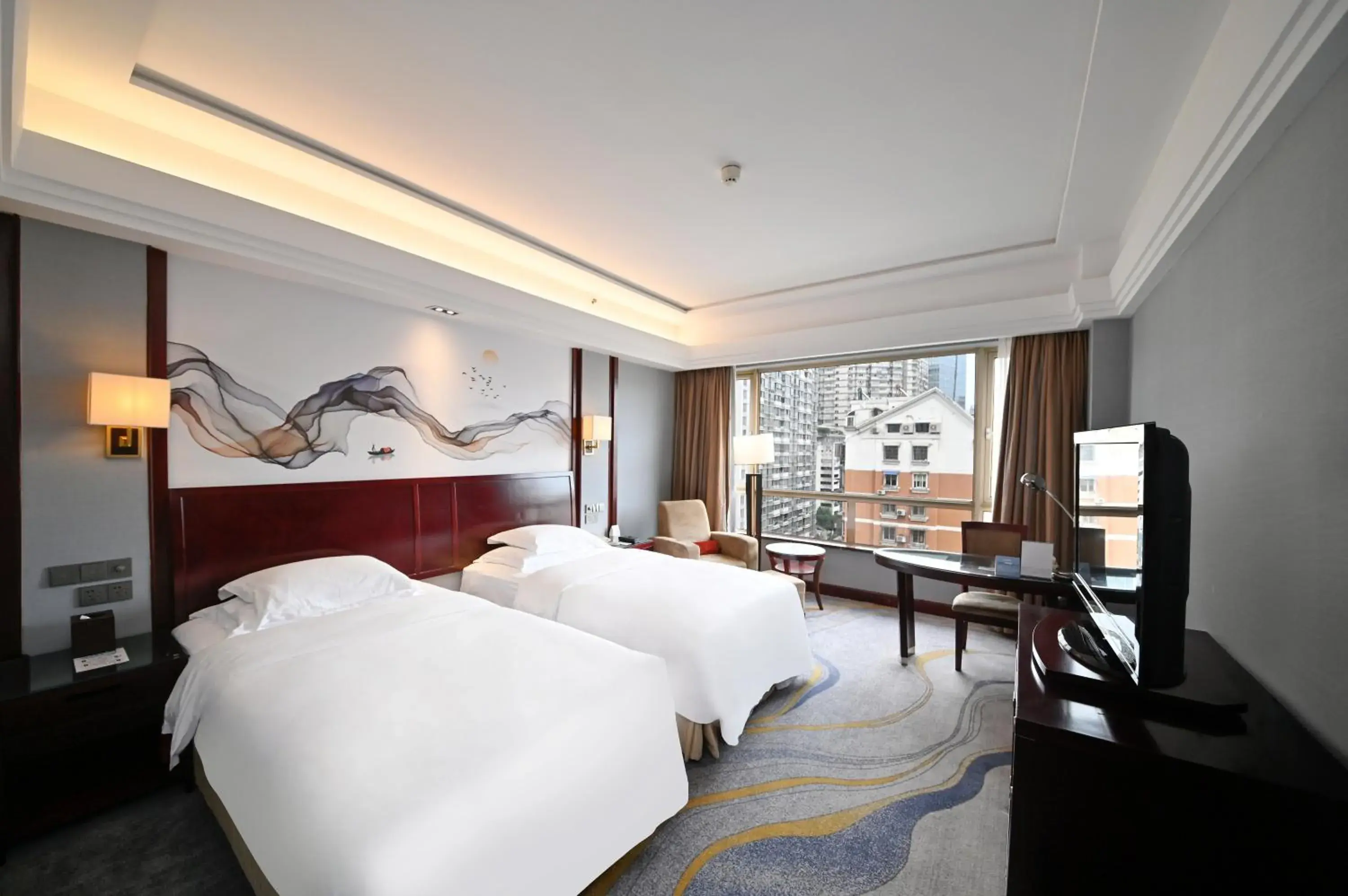 View (from property/room), Bed in Crowne Plaza City Center Ningbo by IHG - Near Ningbo Railway Station View (from property/room), Bed in Crowne Plaza City Center Ningbo by IHG - Near Ningbo Railway Station