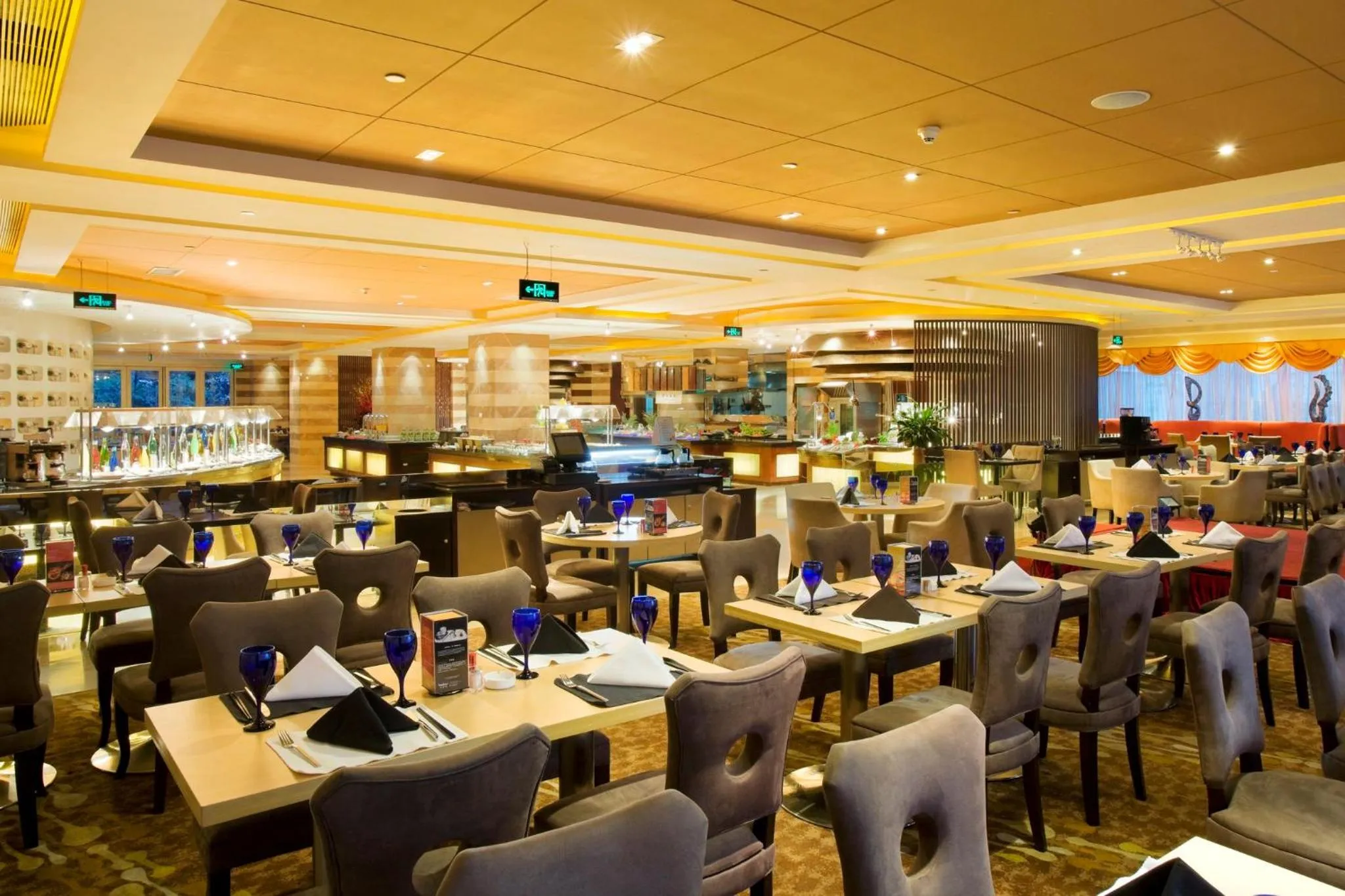Restaurant/places to eat in Crowne Plaza City Center Ningbo by IHG - Near Ningbo Railway Station