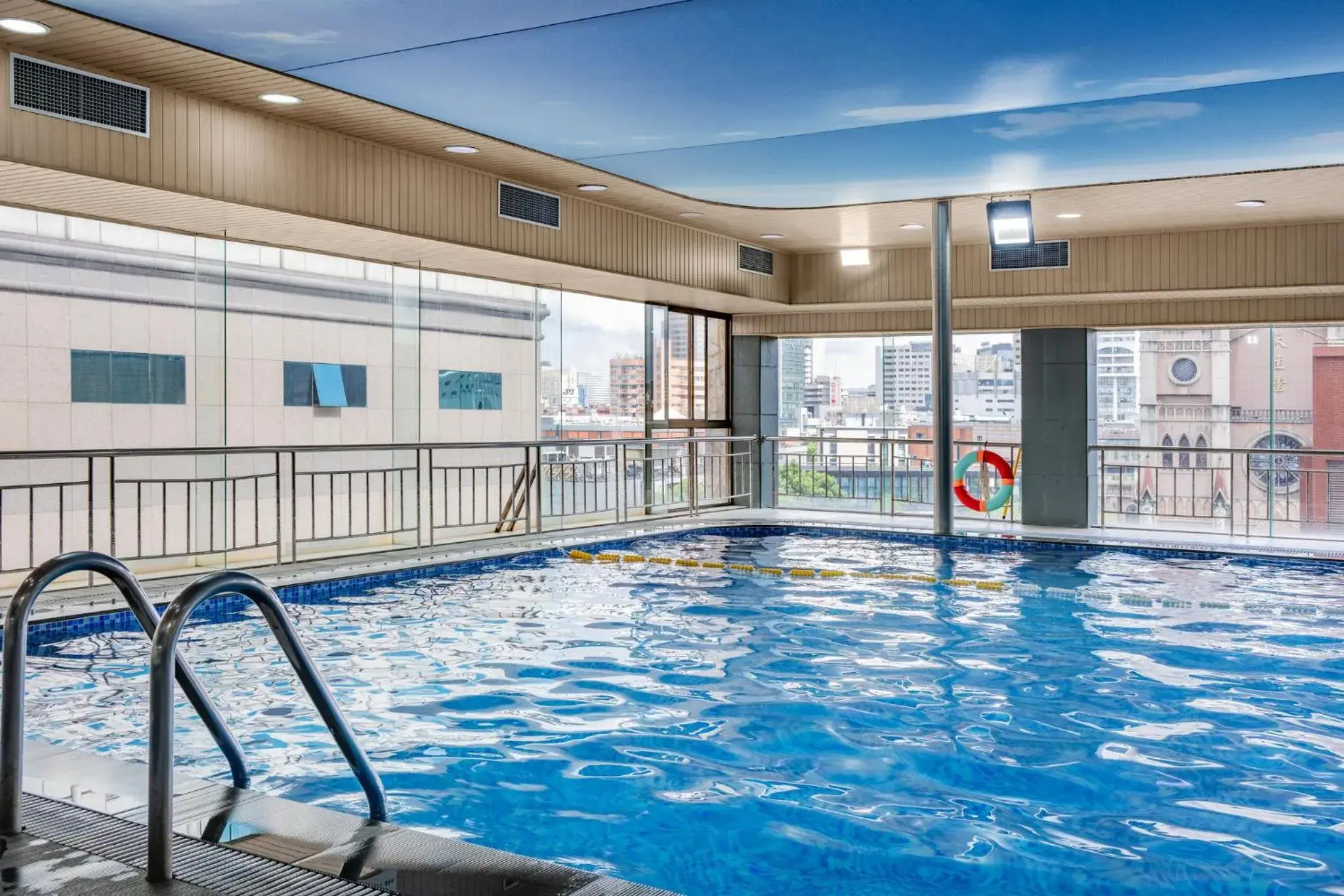 Swimming pool in Crowne Plaza City Center Ningbo by IHG - Near Ningbo Railway Station Swimming pool in Crowne Plaza City Center Ningbo by IHG - Near Ningbo Railway Station