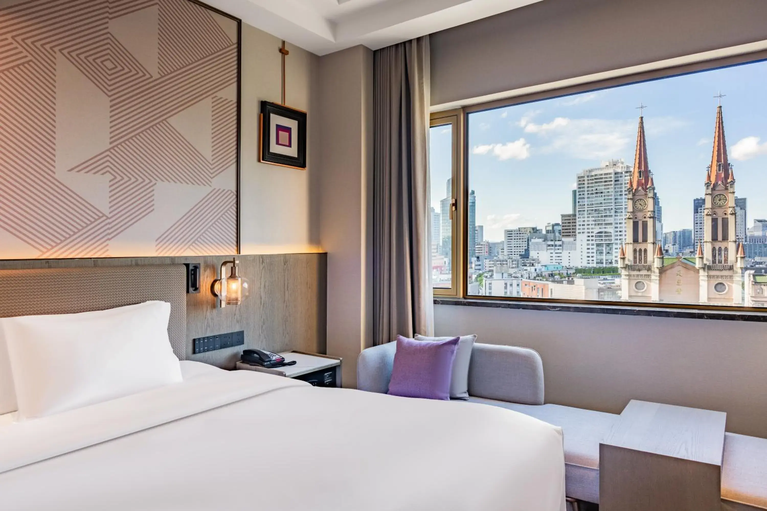 View (from property/room), Bed in Crowne Plaza City Center Ningbo by IHG View (from property/room), Bed in Crowne Plaza City Center Ningbo by IHG