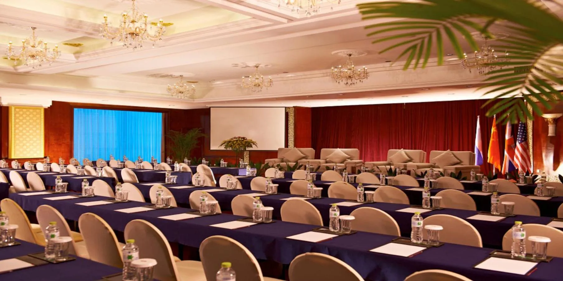 Meeting/conference room in Crowne Plaza City Center Ningbo by IHG - Near Ningbo Railway Station