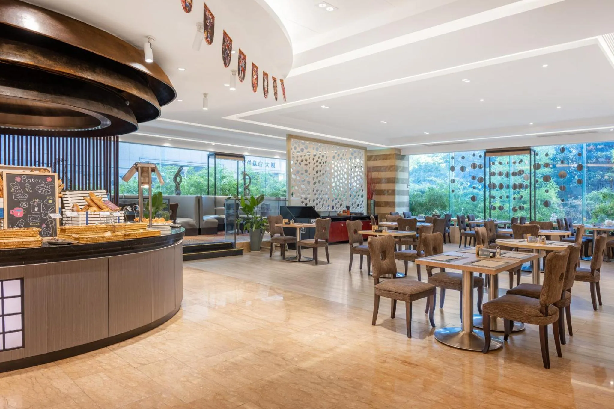 Restaurant/places to eat in Crowne Plaza City Center Ningbo by IHG - Near Ningbo Railway Station