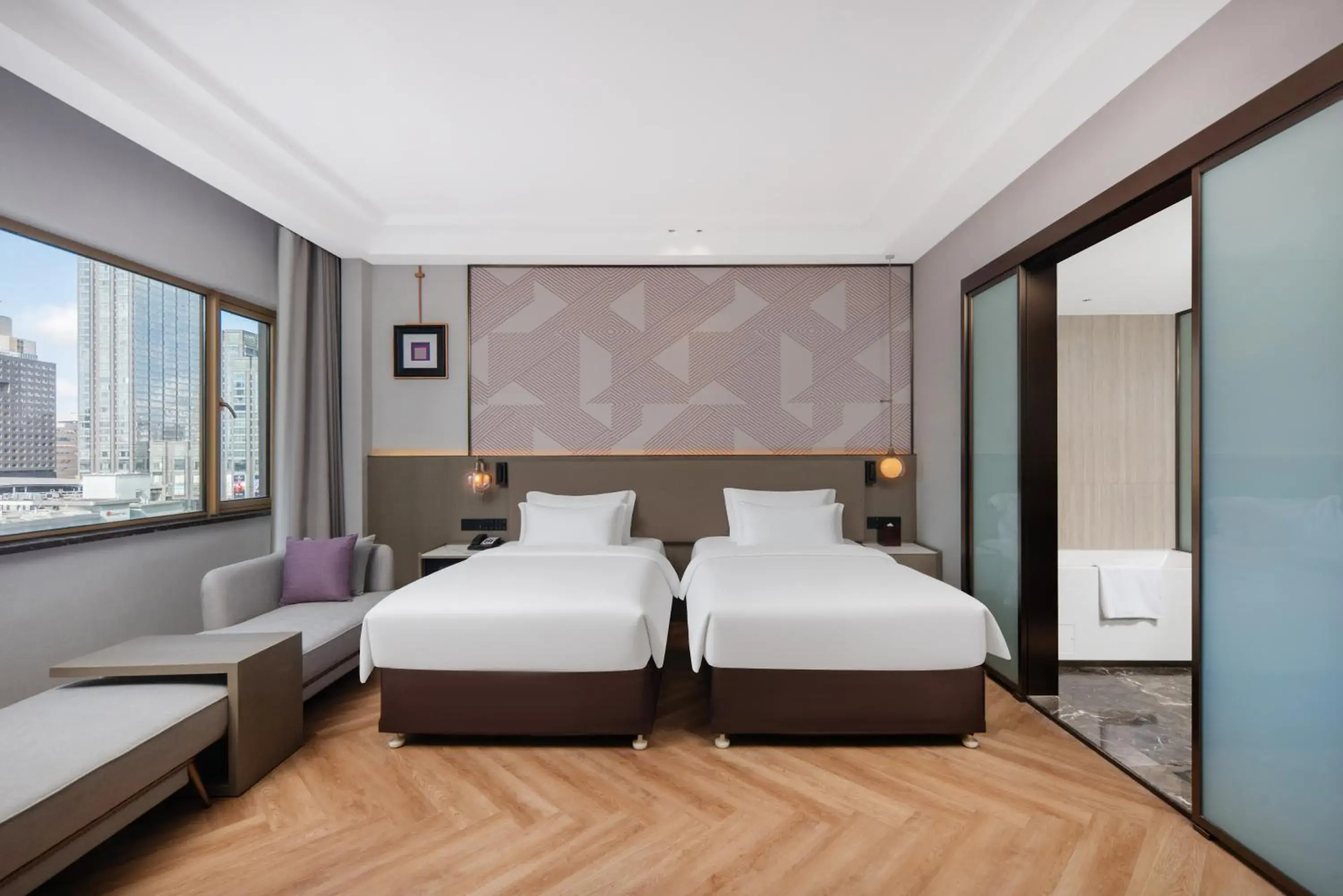 Photo of the whole room, Bed in Crowne Plaza City Center Ningbo by IHG Photo of the whole room, Bed in Crowne Plaza City Center Ningbo by IHG