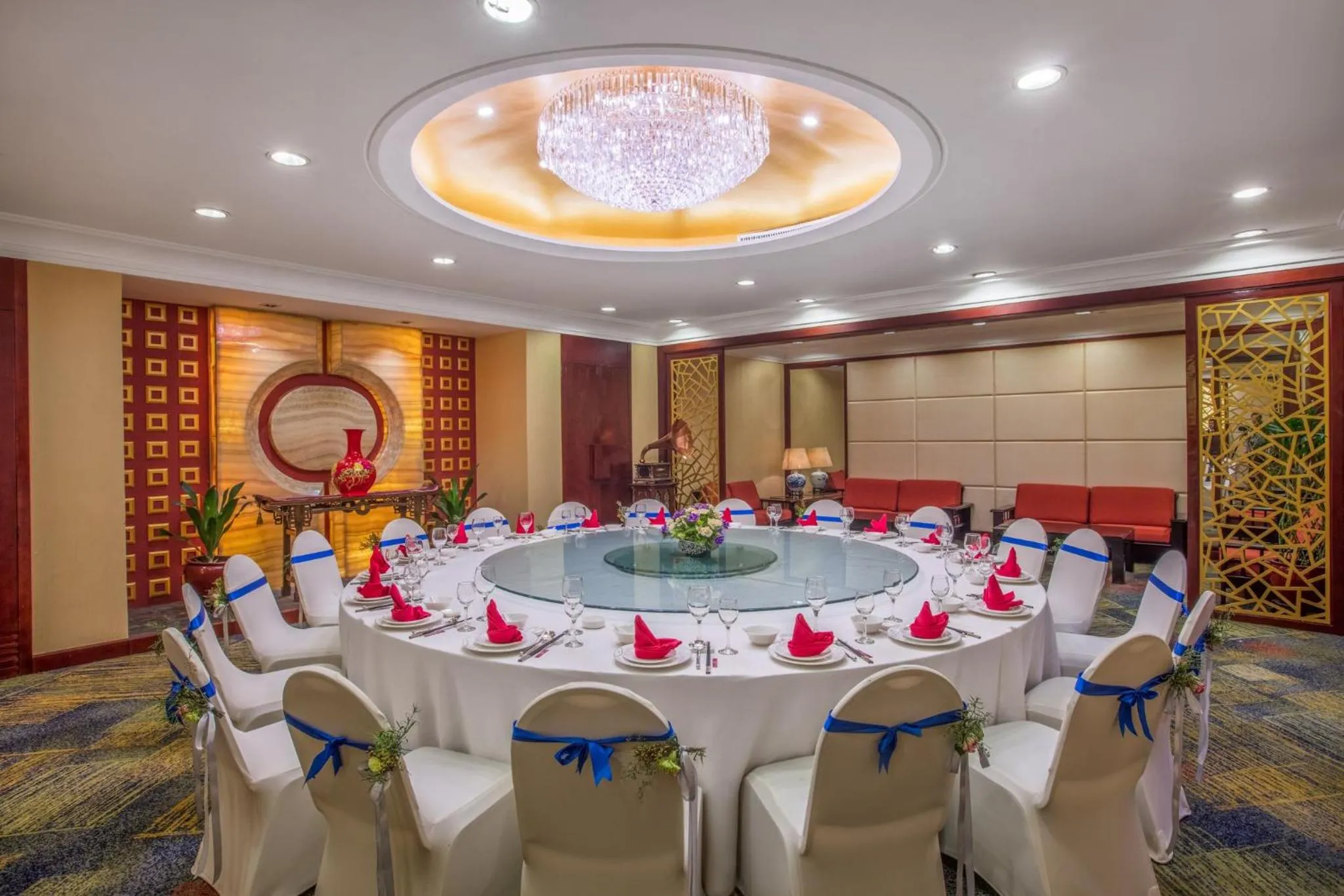 Restaurant/places to eat in Crowne Plaza City Center Ningbo by IHG - Near Ningbo Railway Station