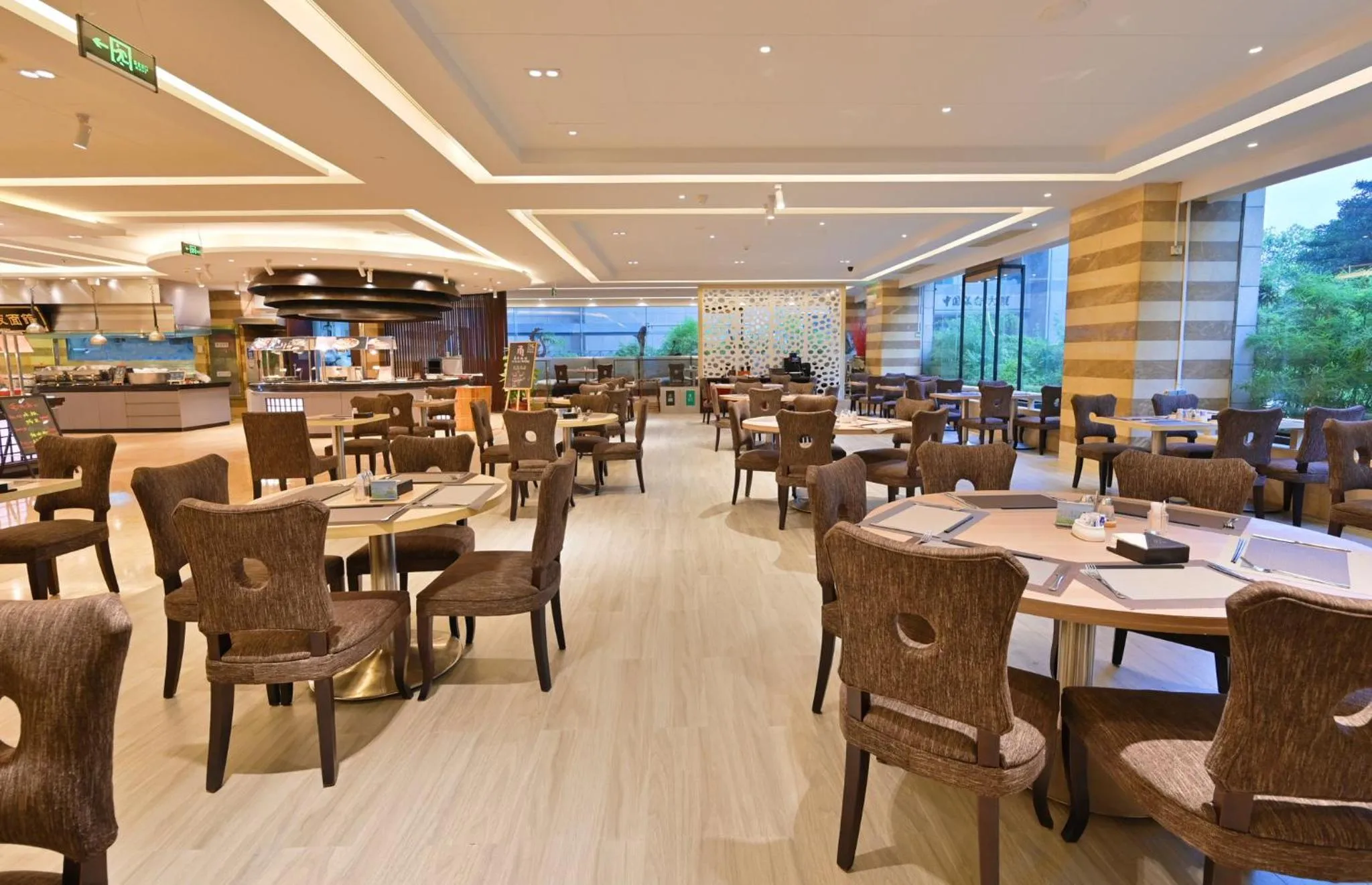 Restaurant/places to eat in Crowne Plaza City Center Ningbo by IHG - Near Ningbo Railway Station