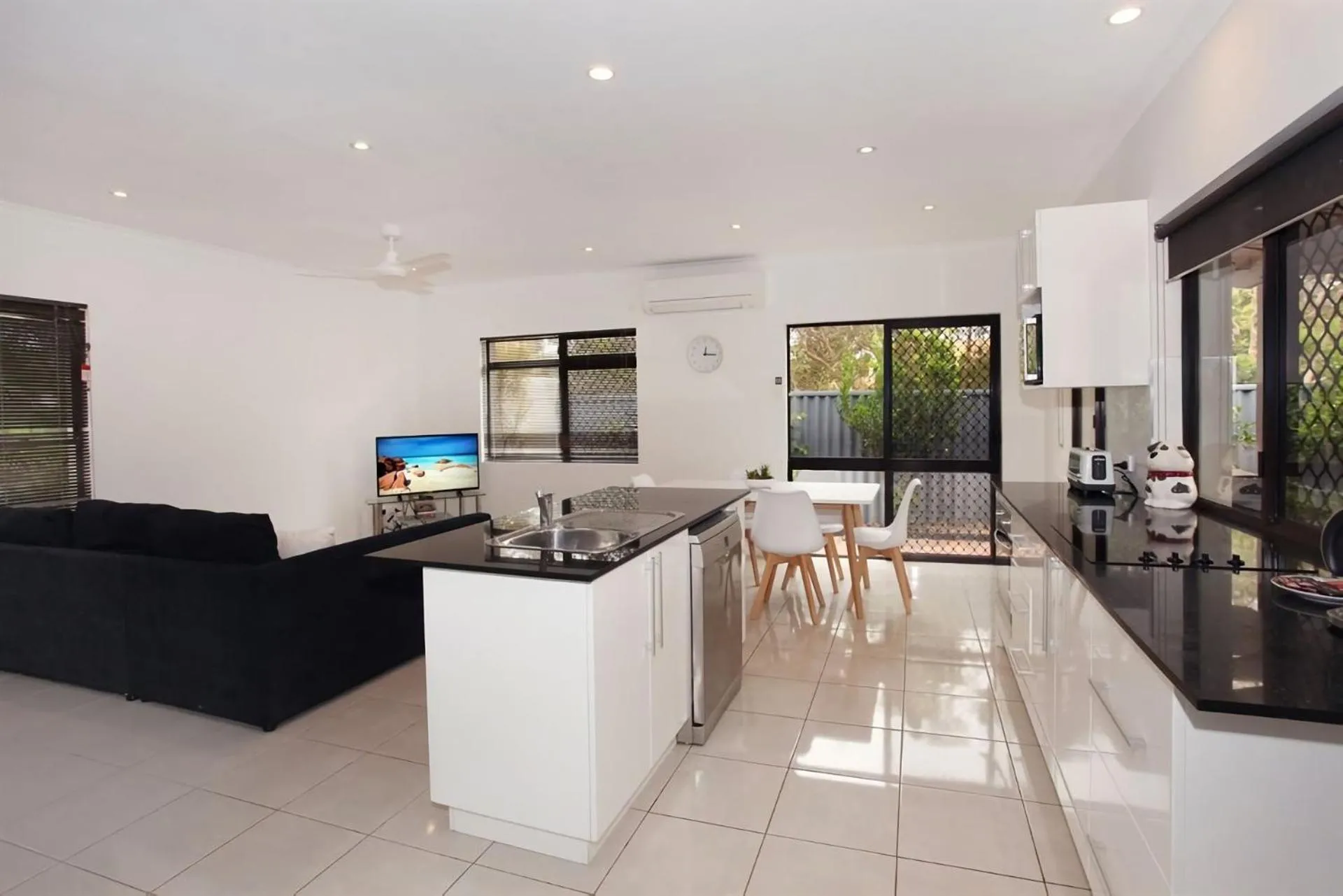 6 Petrie Avenue