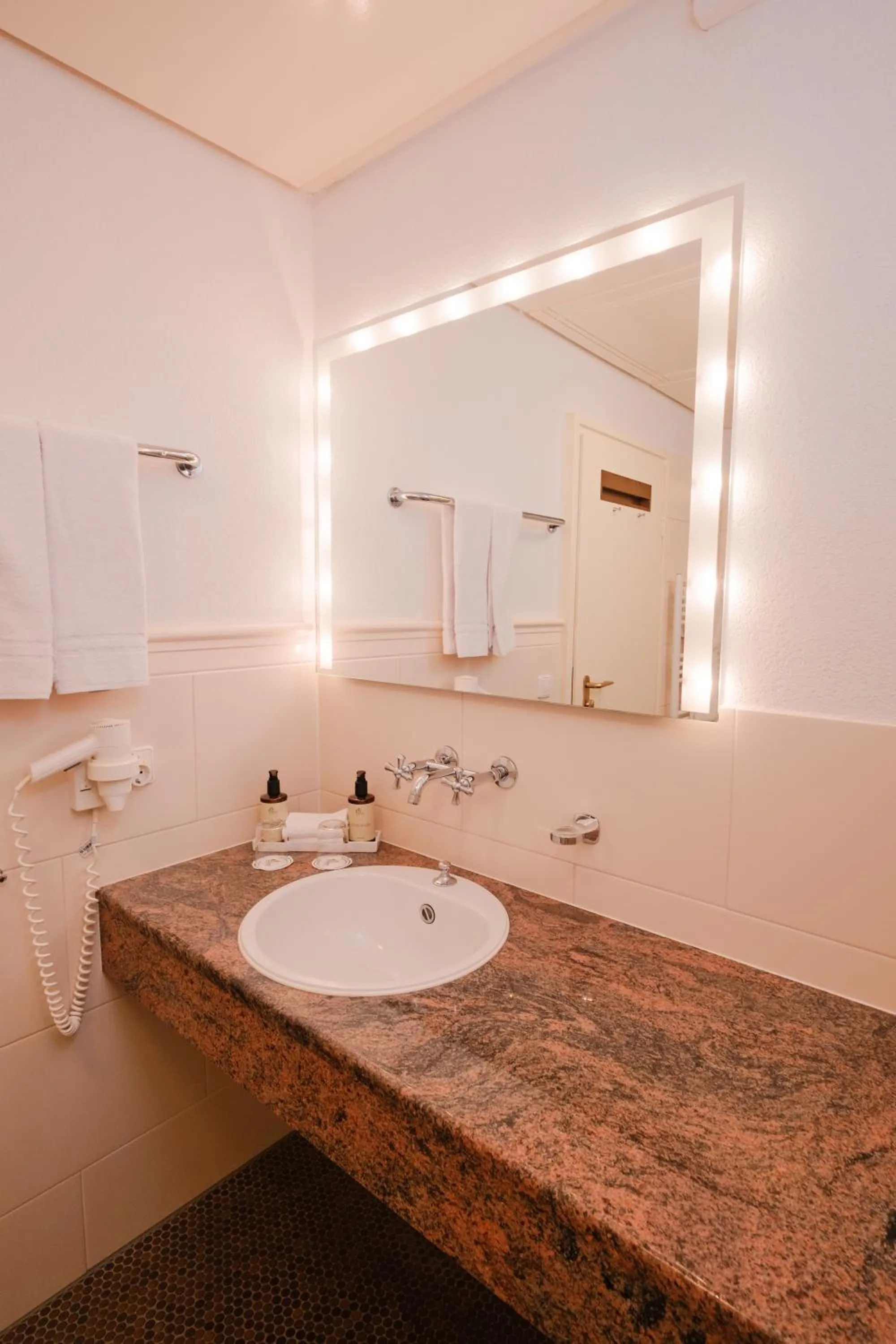 Bathroom in Hotel Vier Jahreszeiten am Schluchsee