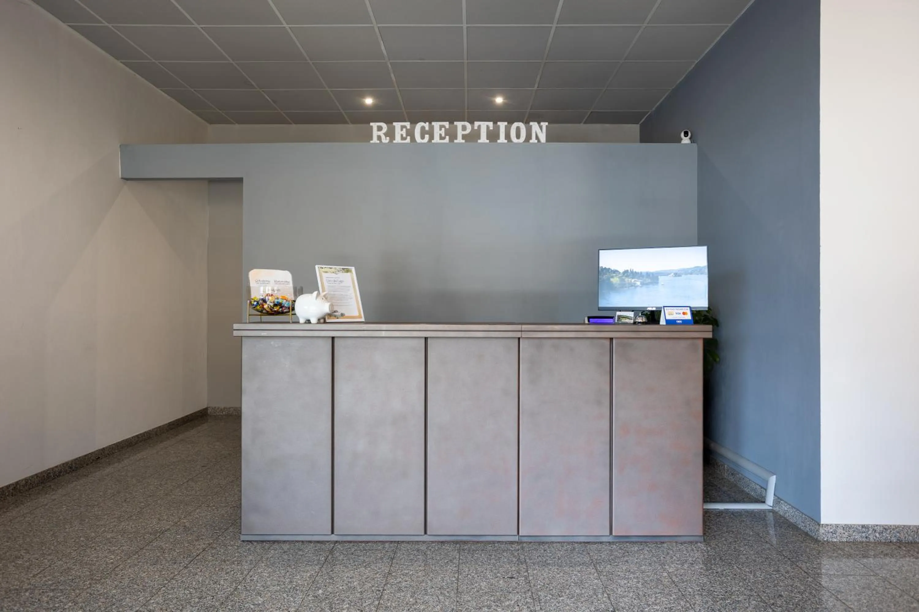 Lobby or reception in Hotel Fontaine Bleue