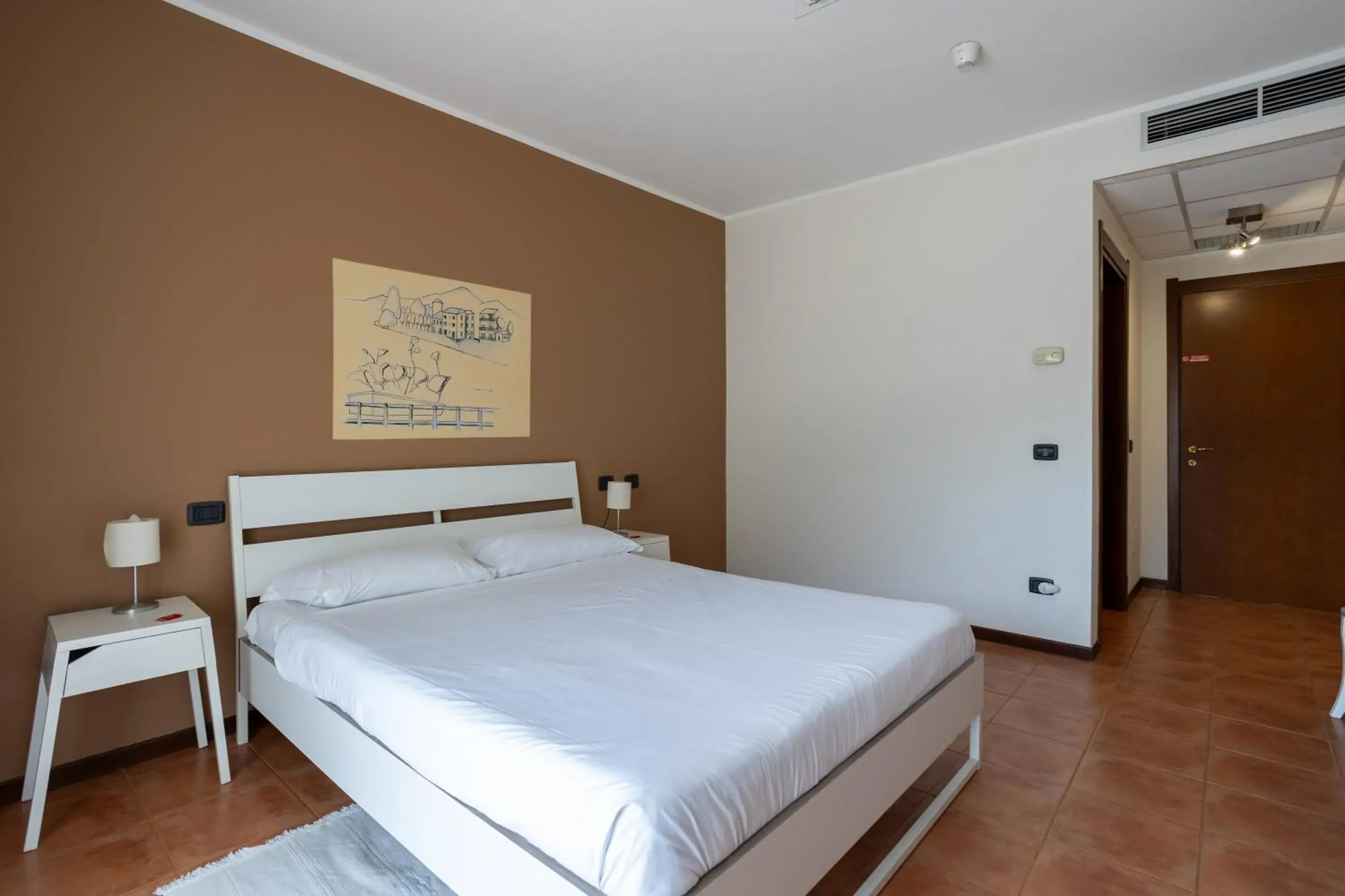 Superior Double Room with Balcony in Hotel Fontaine Bleue Superior Double Room with Balcony in Hotel Fontaine Bleue