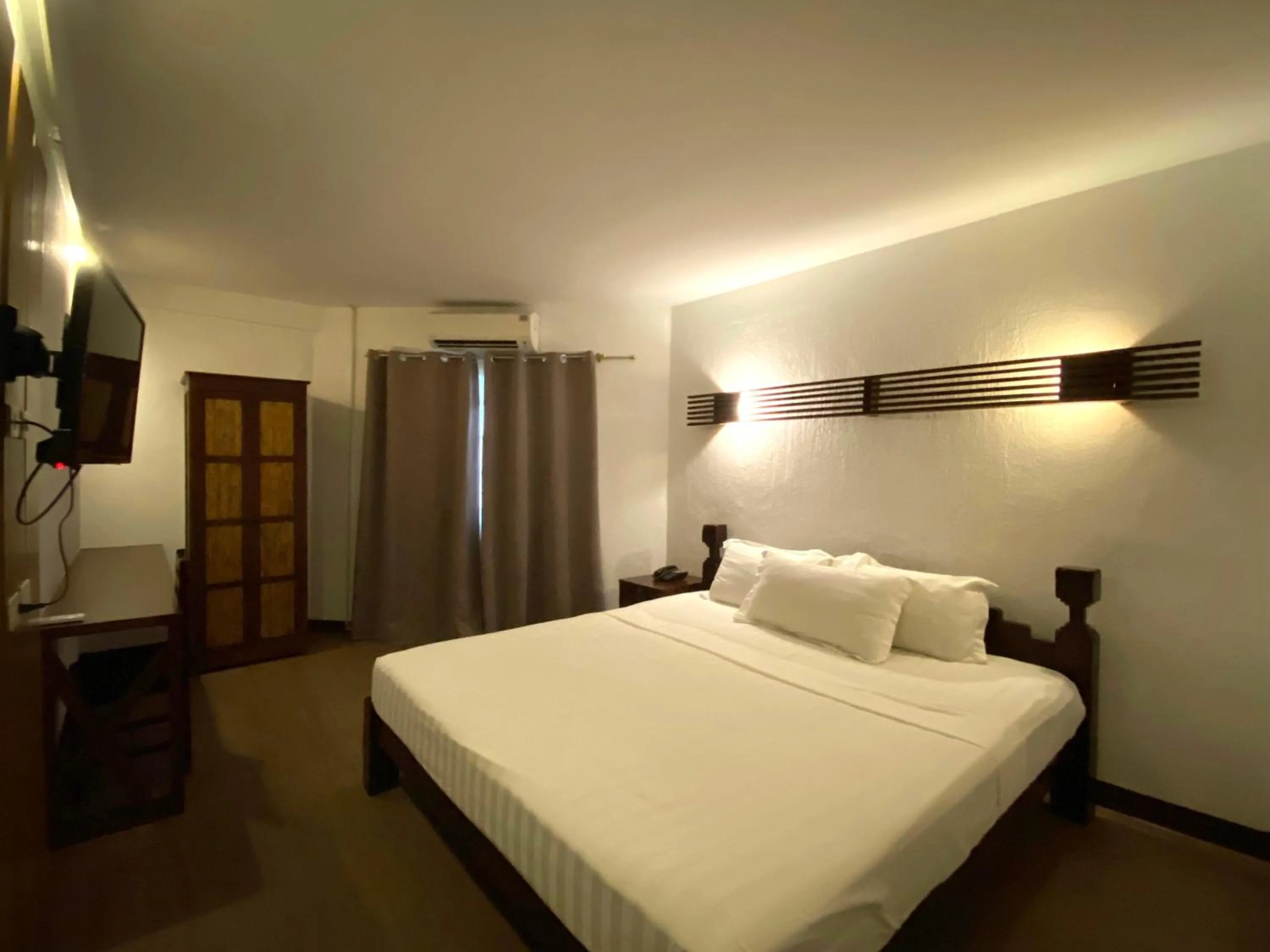 El Puerto Marina Beach Resort & Vacation Club