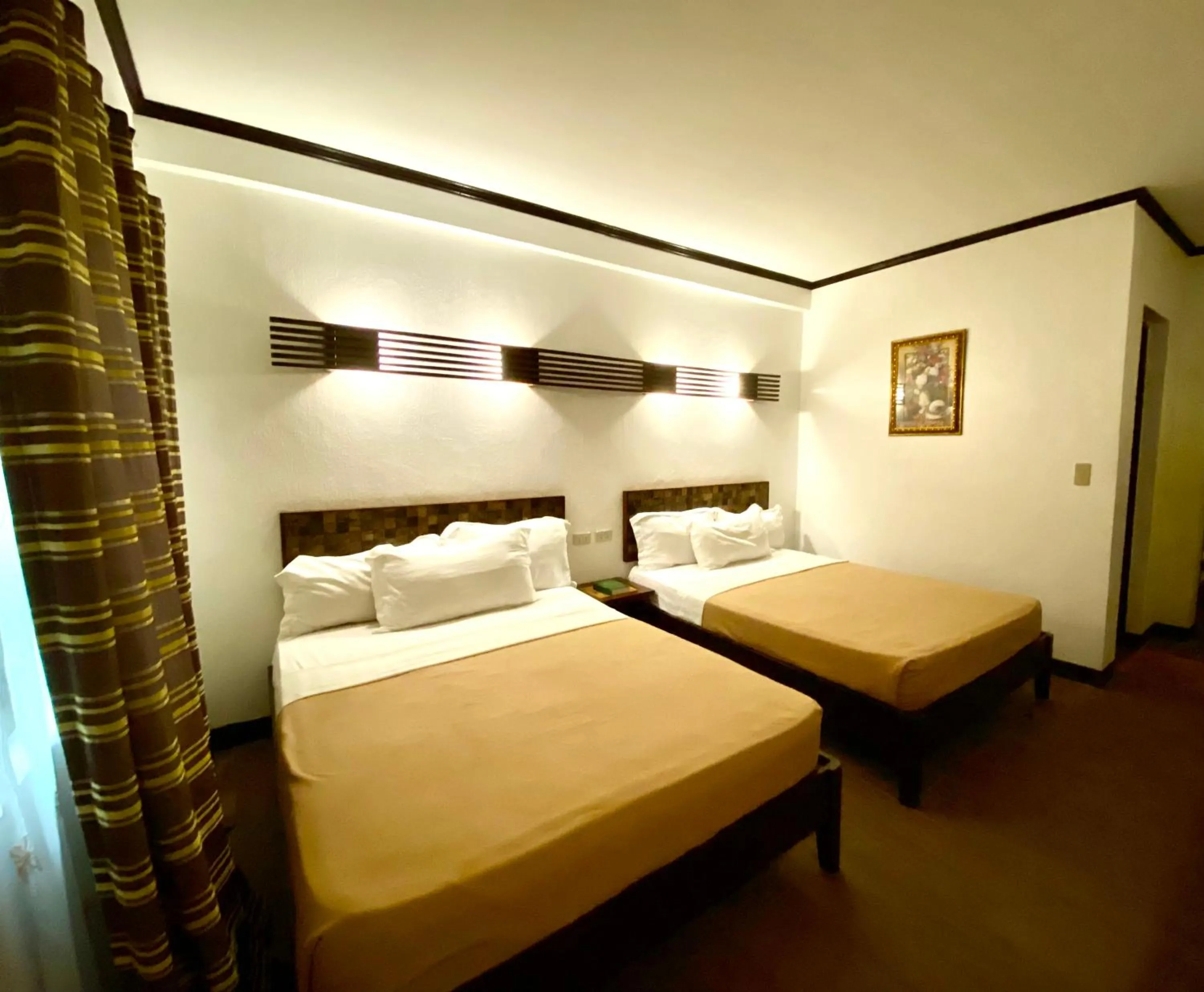El Puerto Marina Beach Resort & Vacation Club