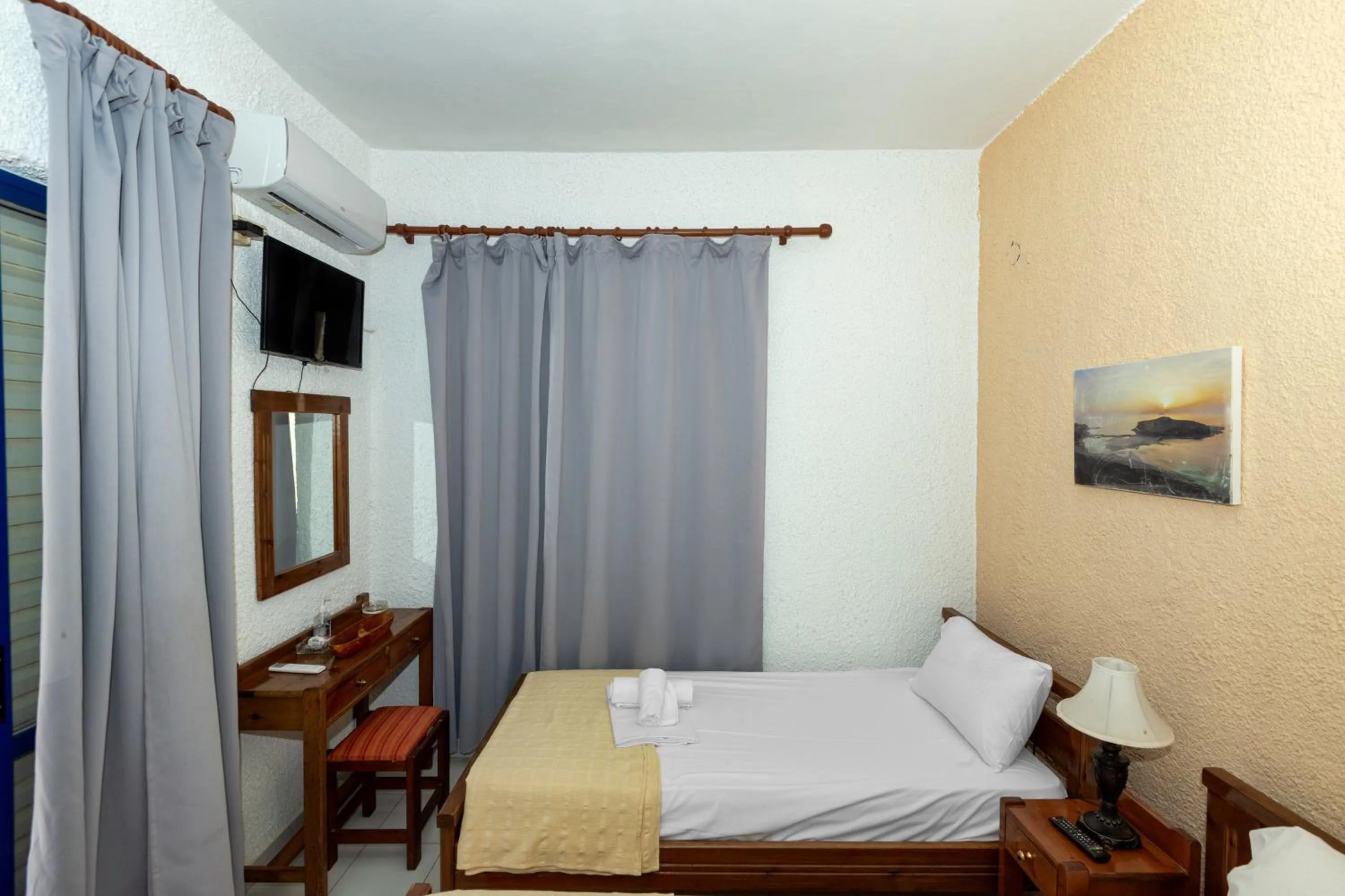 Bedroom, Bed in Little Bay