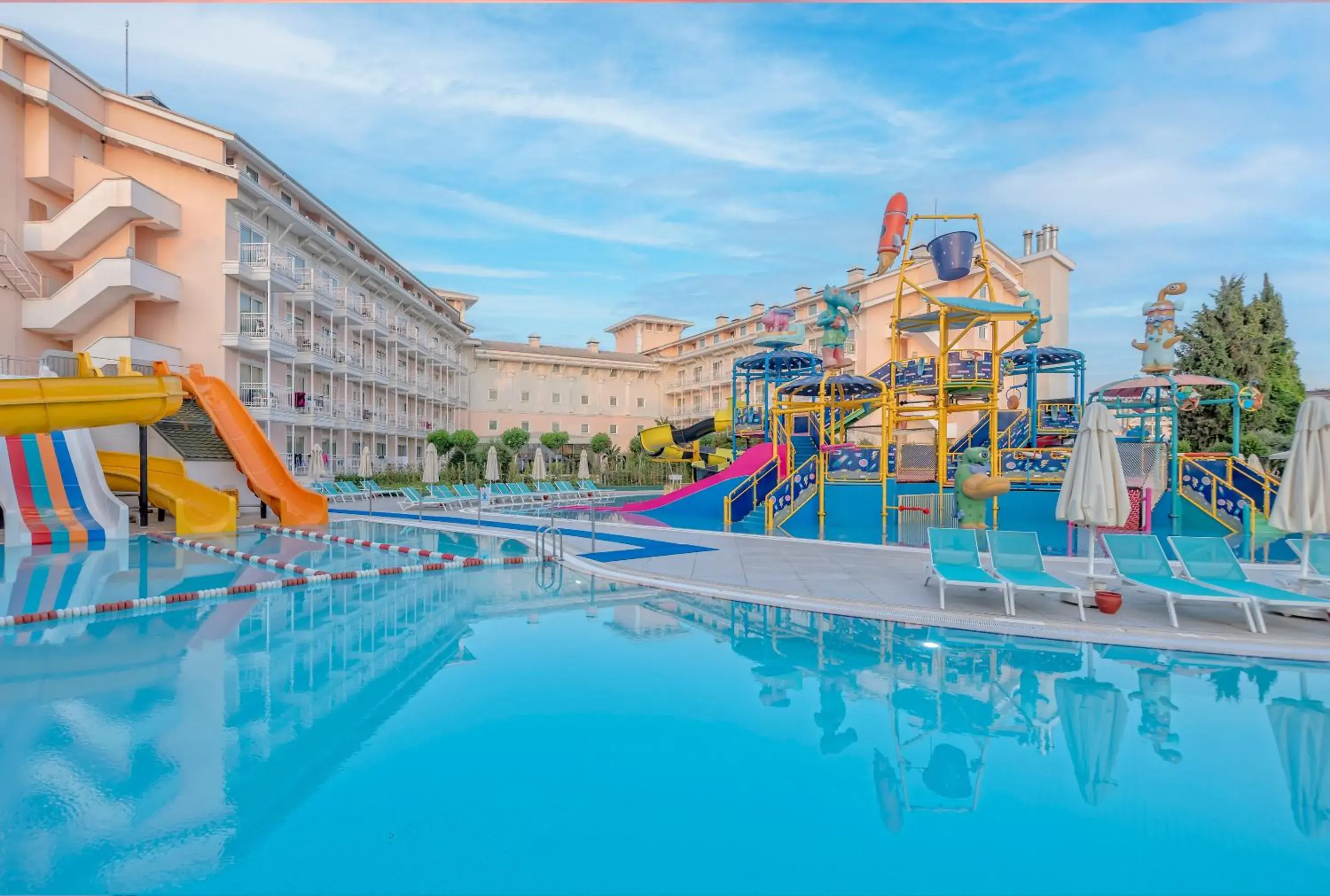 Pool view in Innvista Hotels Belek Pool view in Innvista Hotels Belek