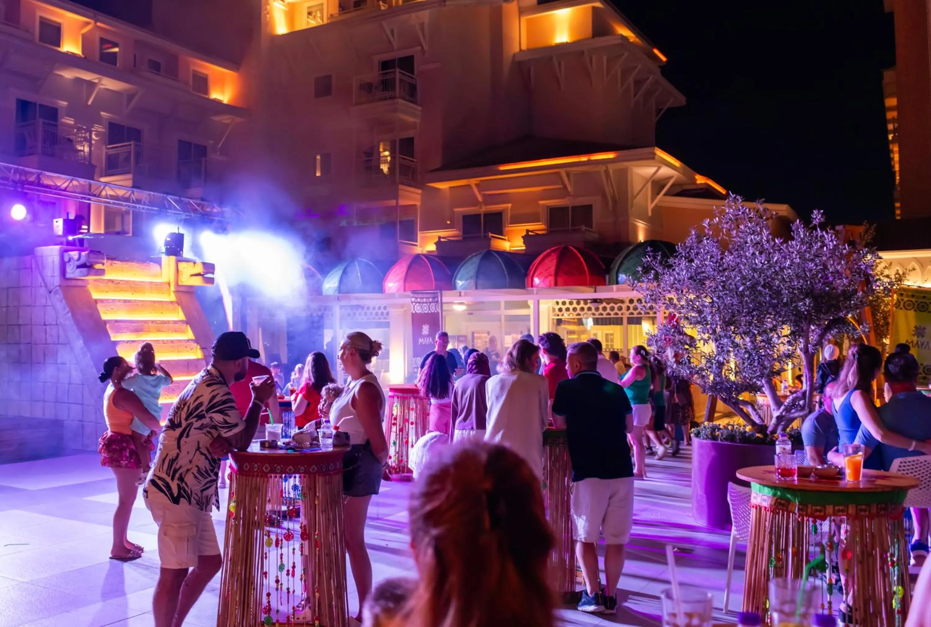 Evening entertainment in Innvista Hotels Belek