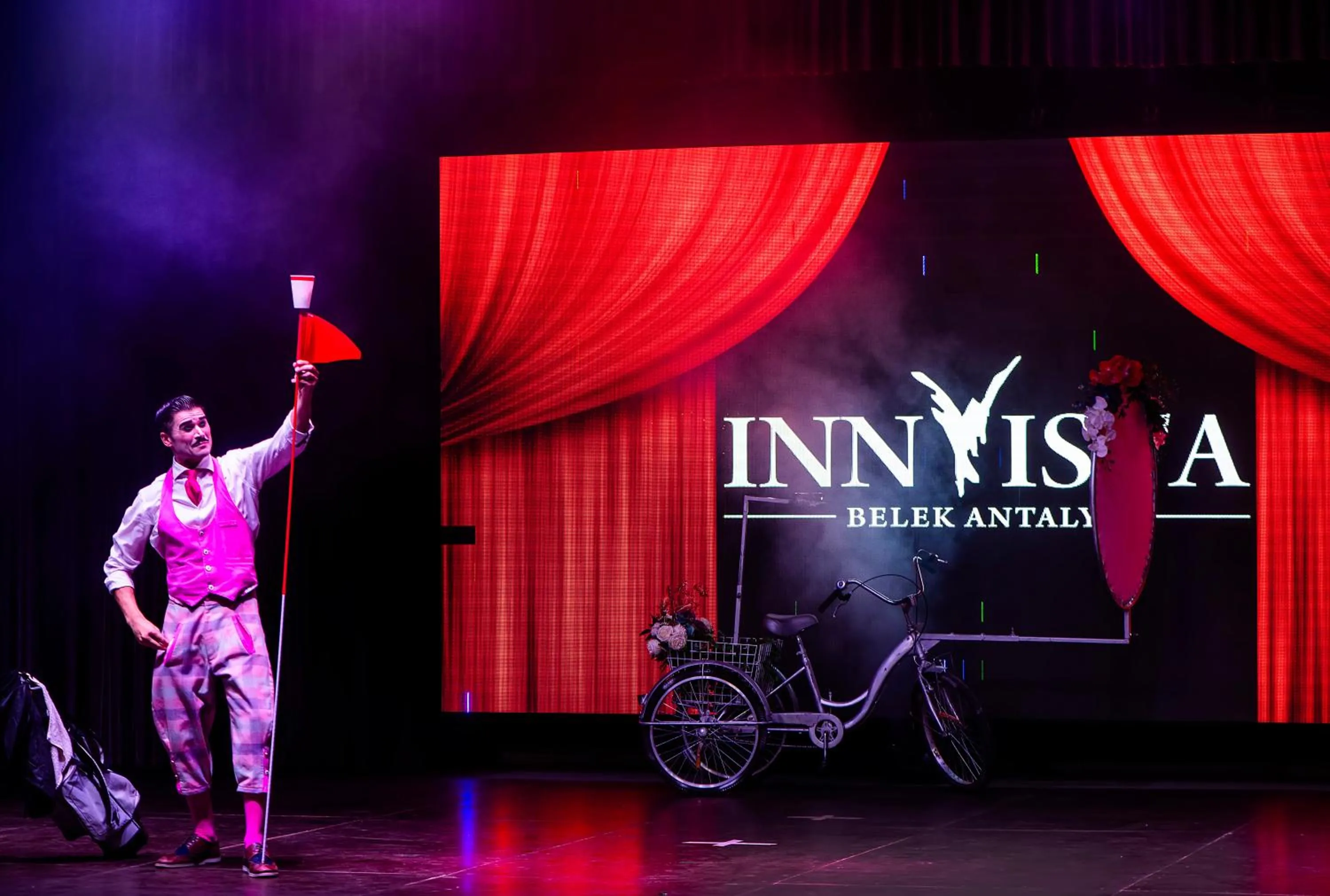 Evening entertainment in Innvista Hotels Belek