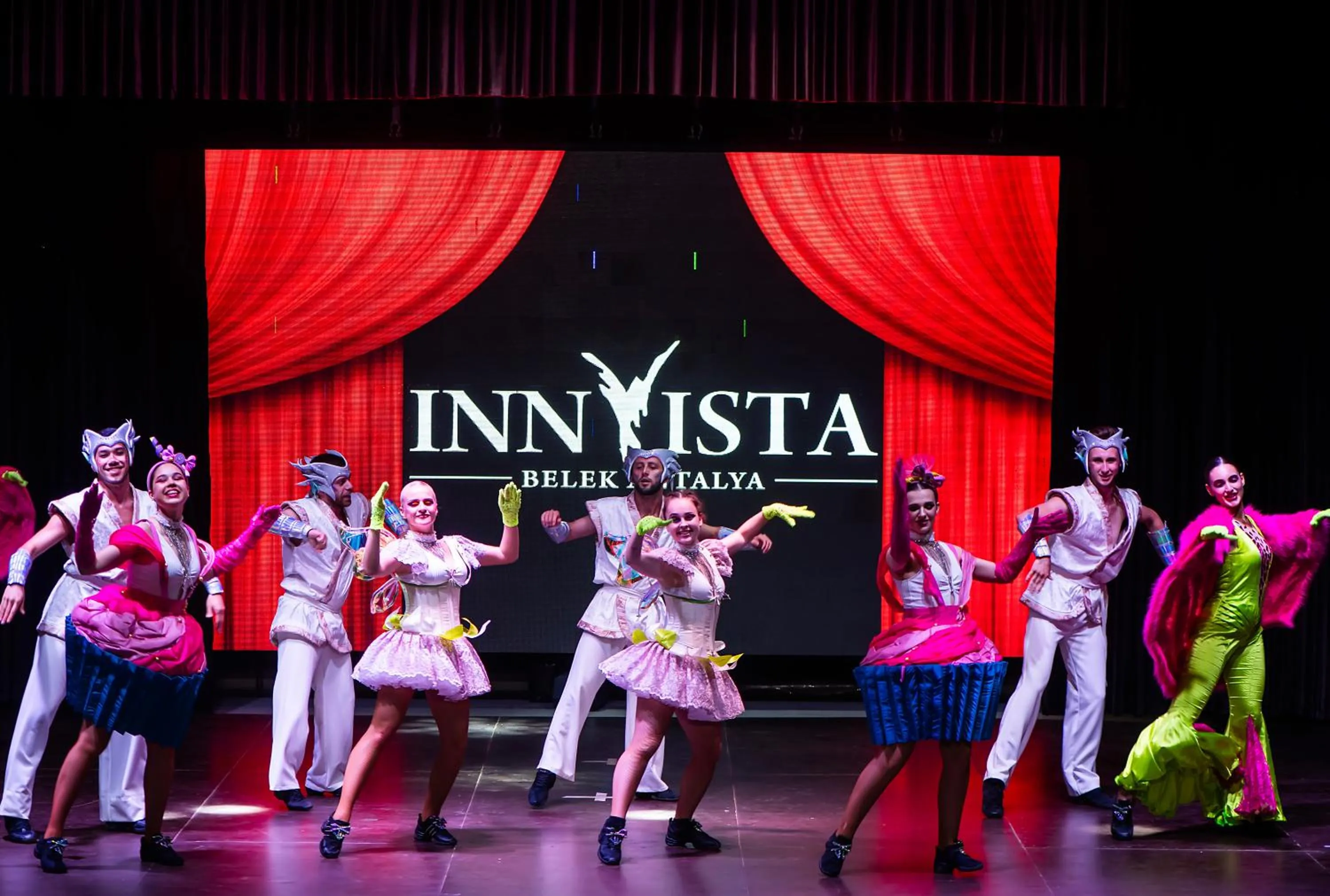 Evening entertainment in Innvista Hotels Belek